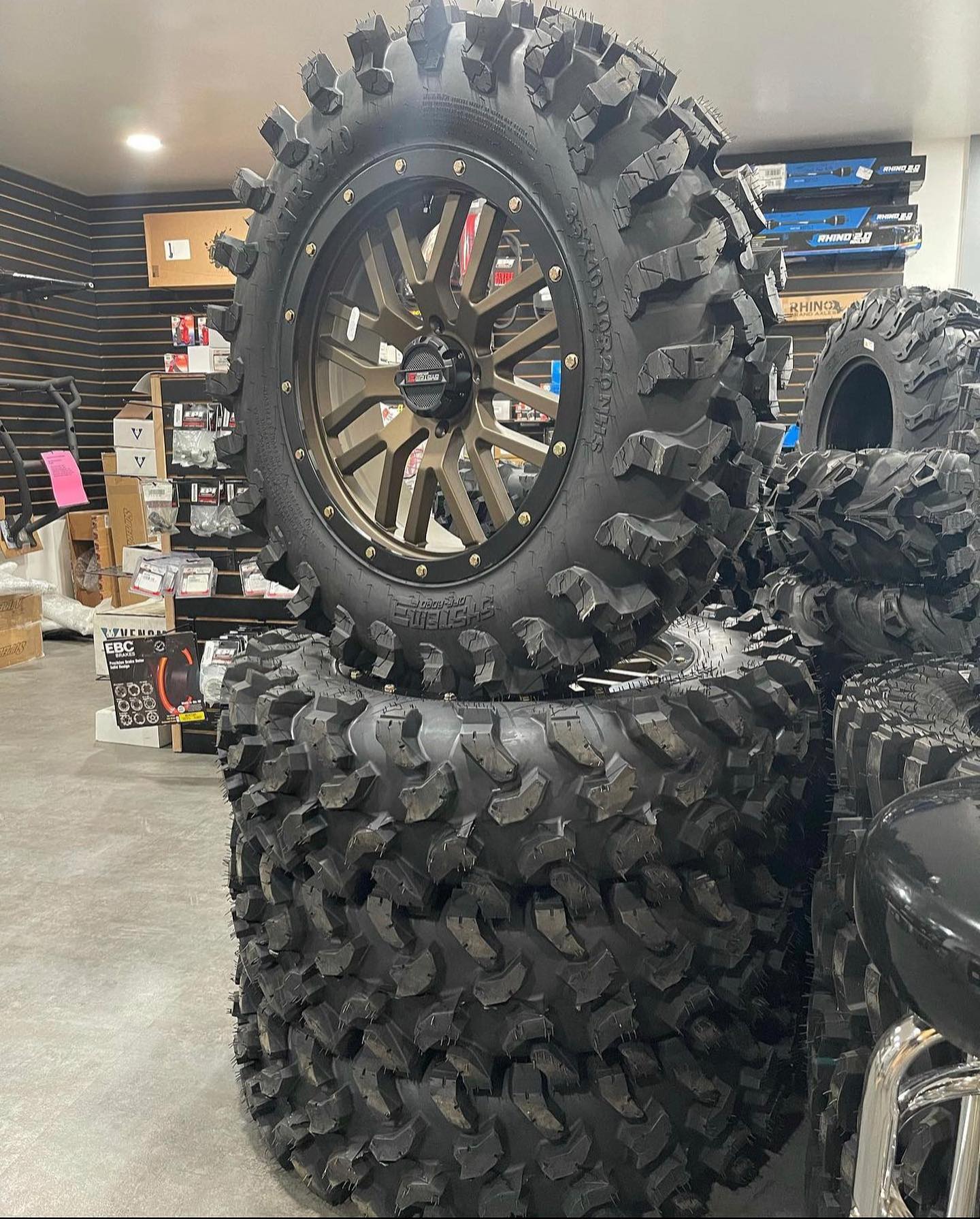 35x10x20 XTR370 on 20” ST-3 wheels 🫶 @nxtlvl_flan