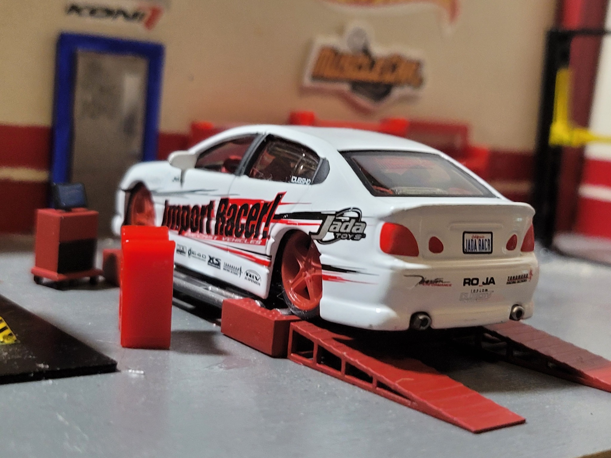 Lexus GS 430 1/64 scale by jadaToys