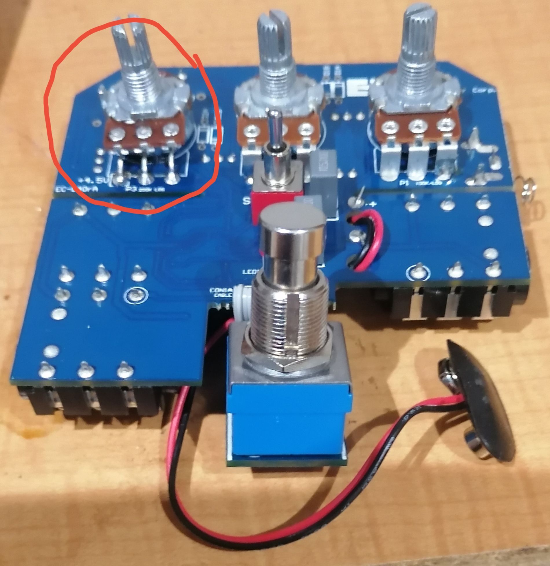 Modifying EHX Big Muff nano with JHS Moon Pi