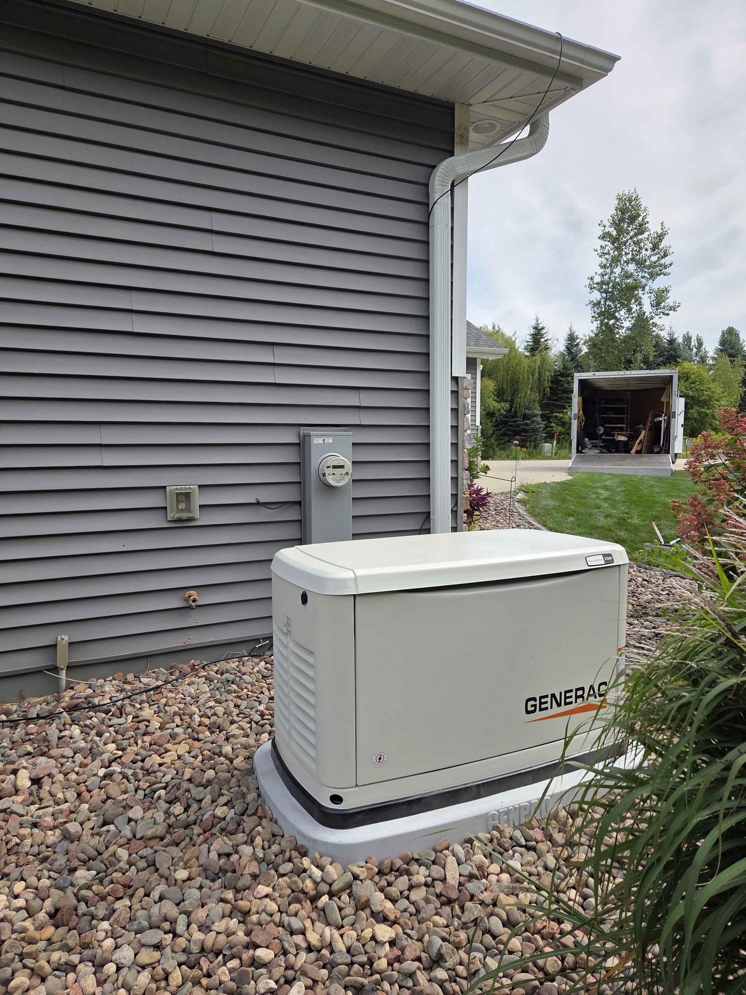 22KW Generac Standby Generator w/Genpad Base - Miscellaneous Tools ...
