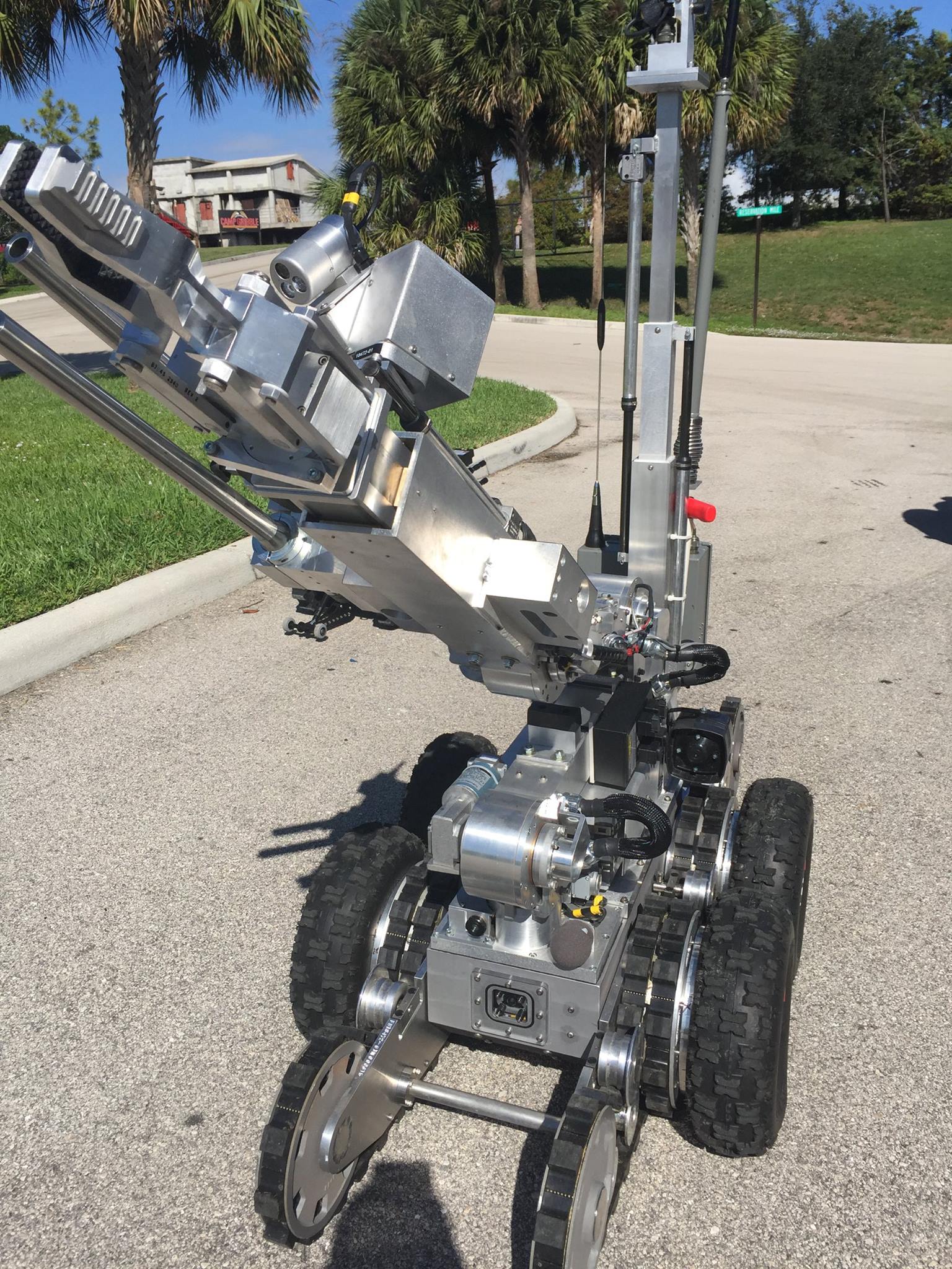 PBSO - #NameThatRobot Our PBSO Bomb Squad needs your help to name our ...