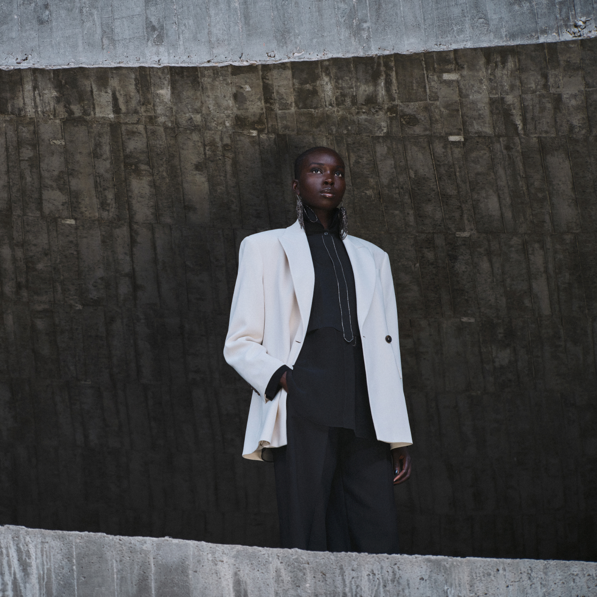 The Fall-Winter 2024 season's tailored notes introduce precious surfaces that enhance the shapes, revealing themselves to be soft, light and enveloping. Discover Women's New Arrivals: https://bit.ly/Women_Collection_