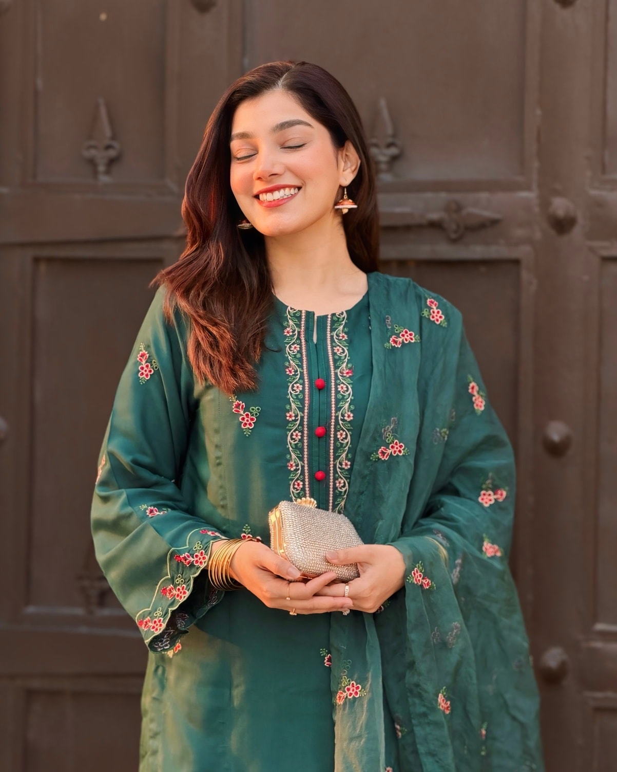 emerald green eid dress Collection Step into elegance this Eid with our beautifully embroidered 3-piece suit in stunning Green. Soft silk comfort paired with a lightweight organza dupatta perfect for festive days. Shop now gingham midi dress