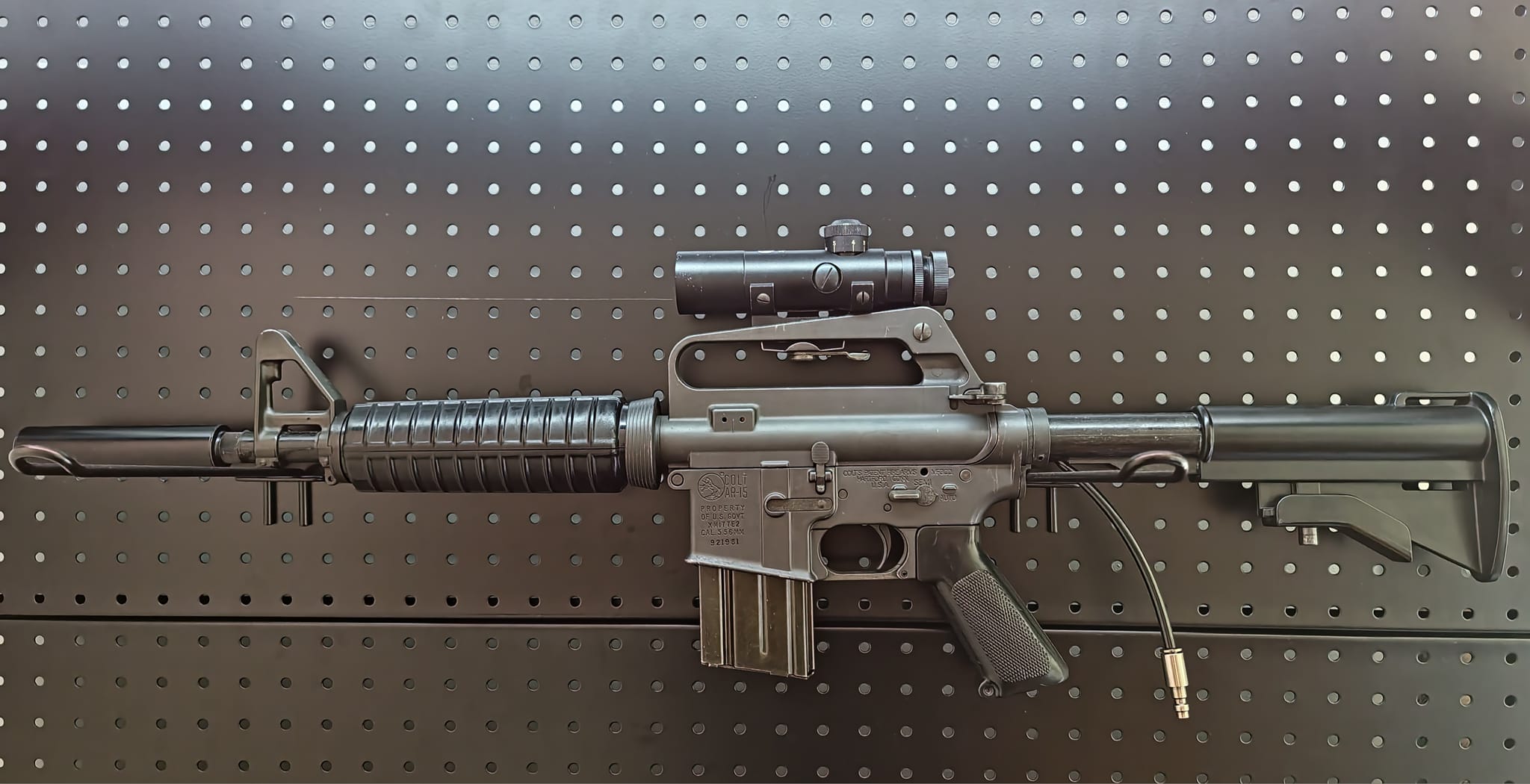 Lockdown Pick Display Guns! These are Rifles and a gun that can