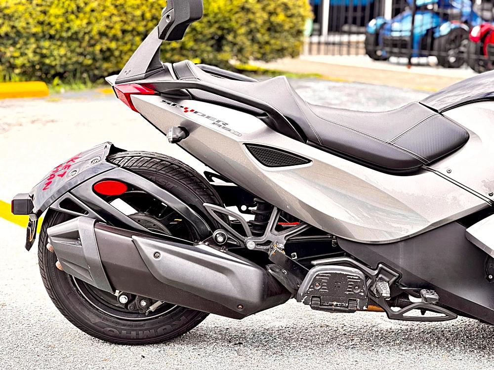 【とあ】 We have an amazing 2013 Can-Am Spyder RS-S SE5 For Only $8,970