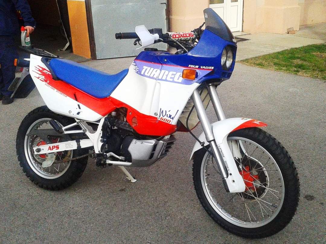 Guidon Aprilia Tuareg 600 Wind Modèle A19E - Pièce Moto D'occasion, Italie