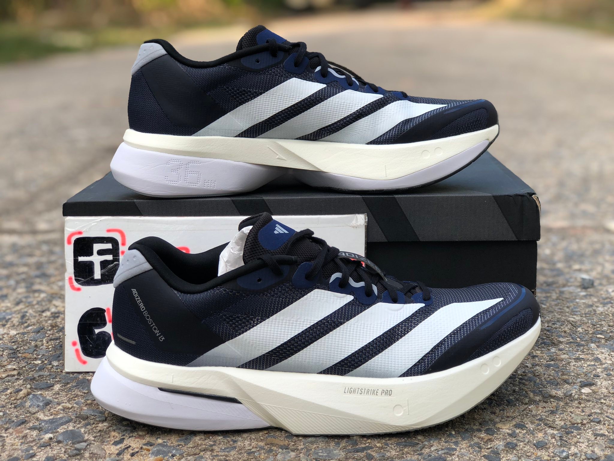 Adidas adizero boston 13 size 44/28 cm พร้อมกล่อง ขายที่ราคา 