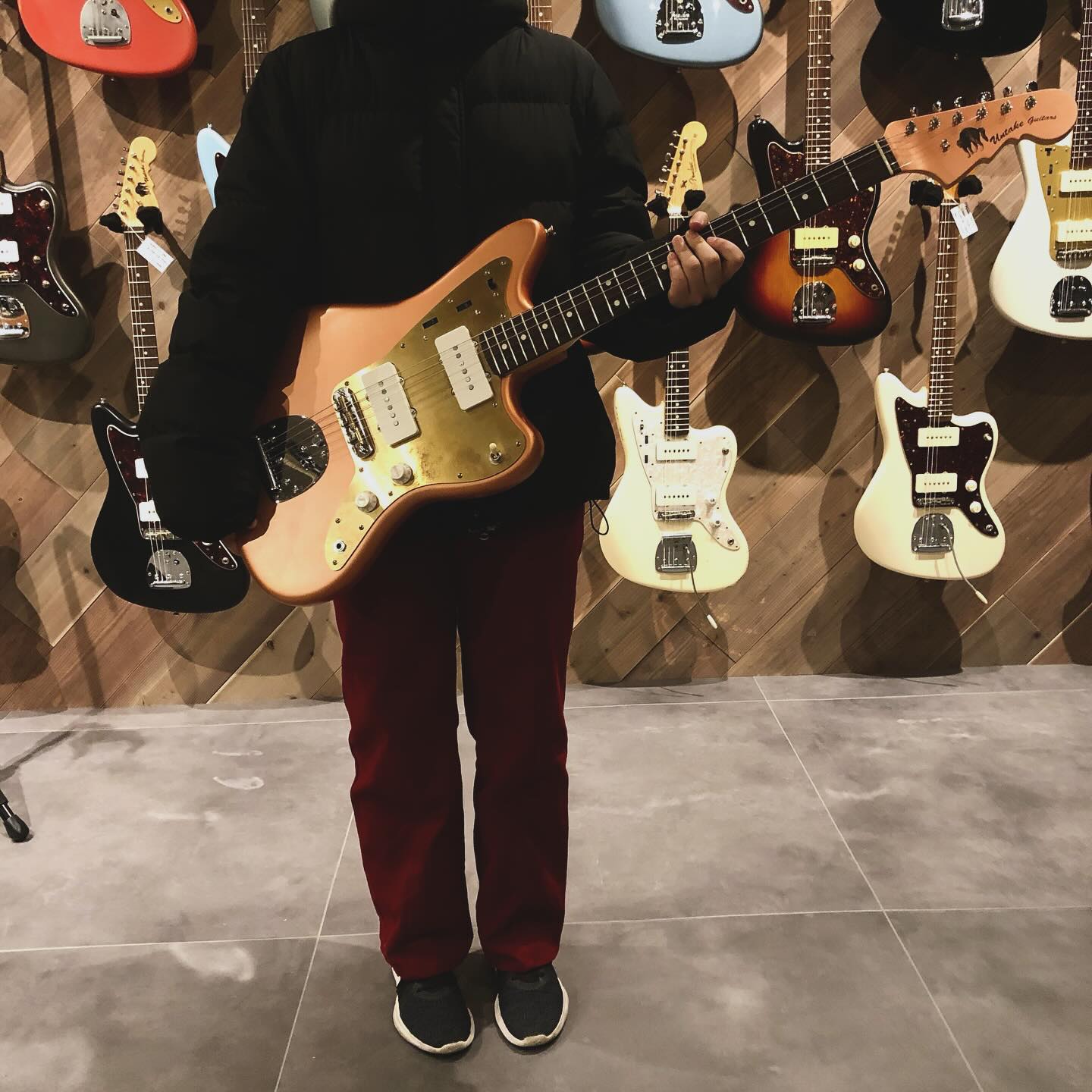 ジャズマスター - 以前、 UNTAKE GUITARS Catmaster Burgundy Mist を 