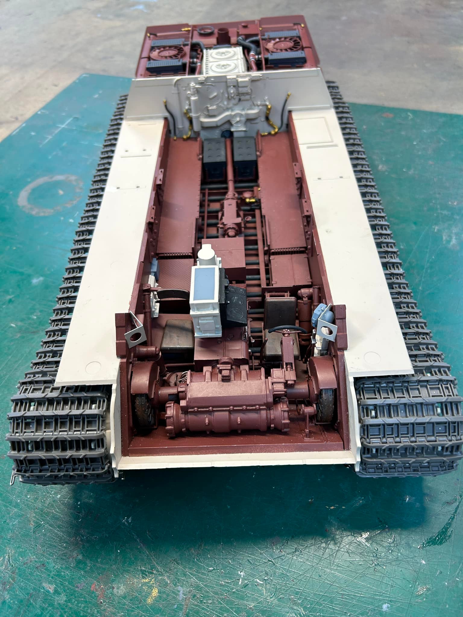 1:16 Scale Trumpeter Jagdtiger Build Experience