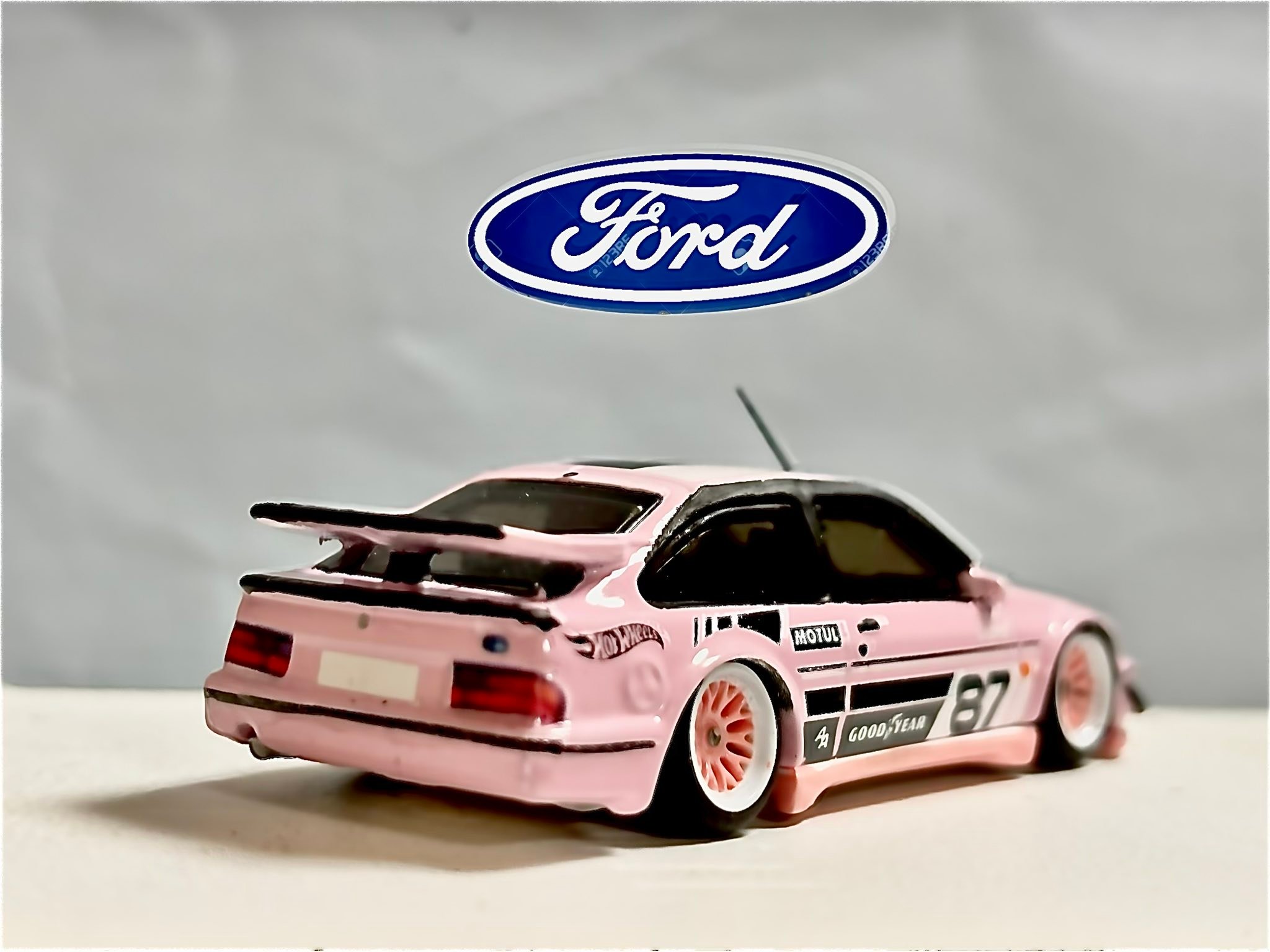 Hot WHeeLs '87 Ford Sierra Cosworth Ford MOTA 茶 87 совобния GOOD