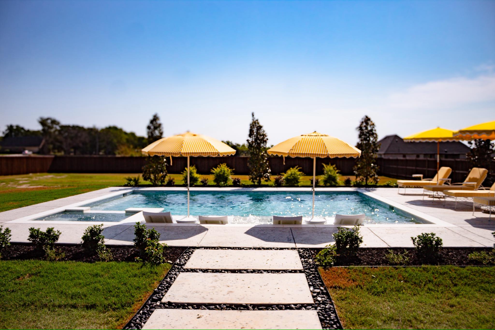 Barefoot Pools, LLC | Decatur TX