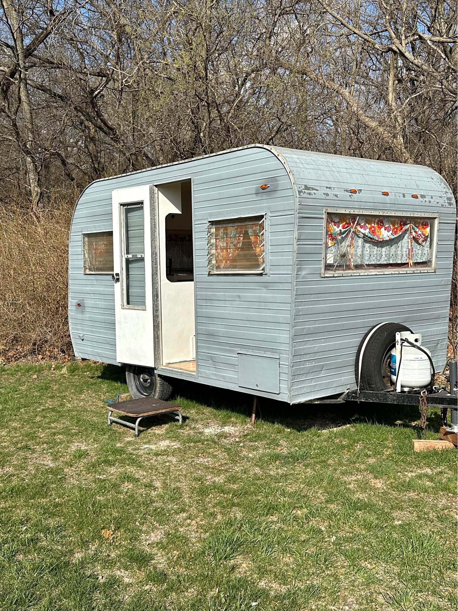 1962 Coach Cadet Robin Hood RVs & Campers Harrisonville, Missouri