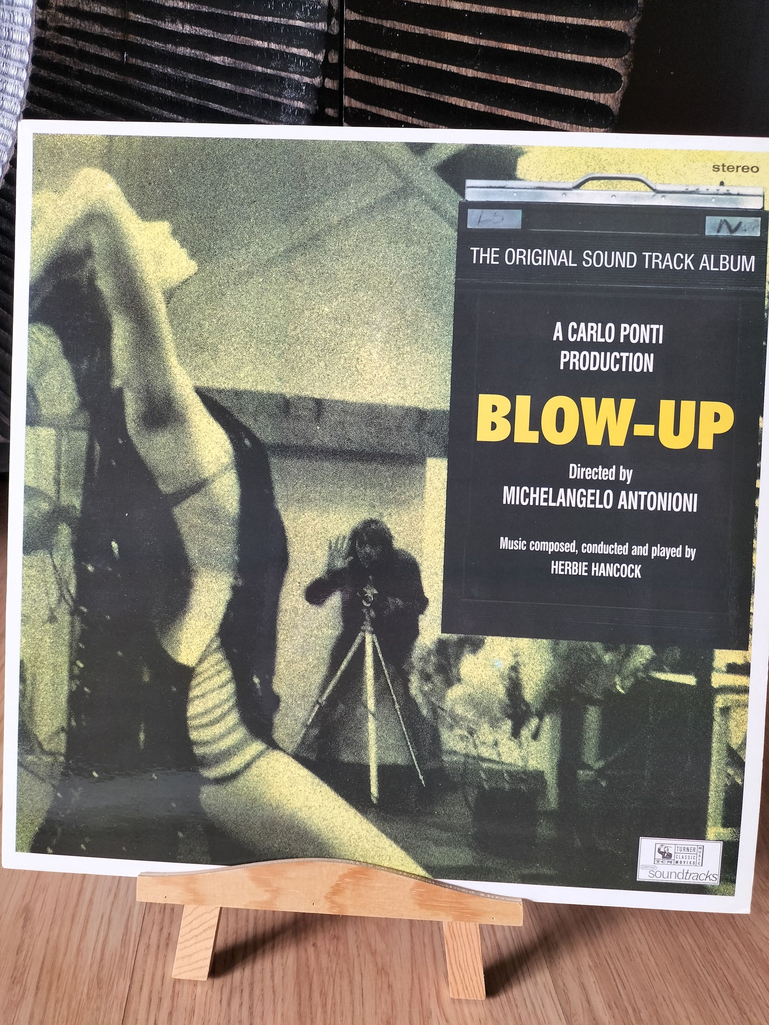 BLOW UP (1966) by Michelangelo Antonioni Music by Herbie Hancock