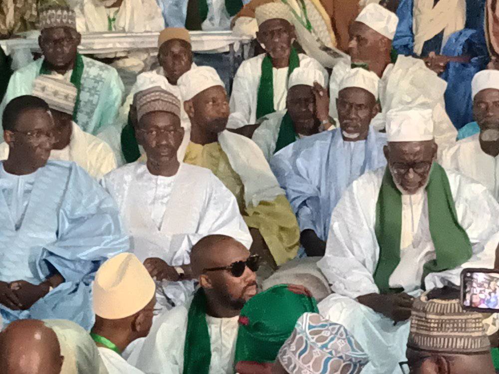 Cheikh Oumar... - Cheikh Oumar Foutiyou Tall - Officiel