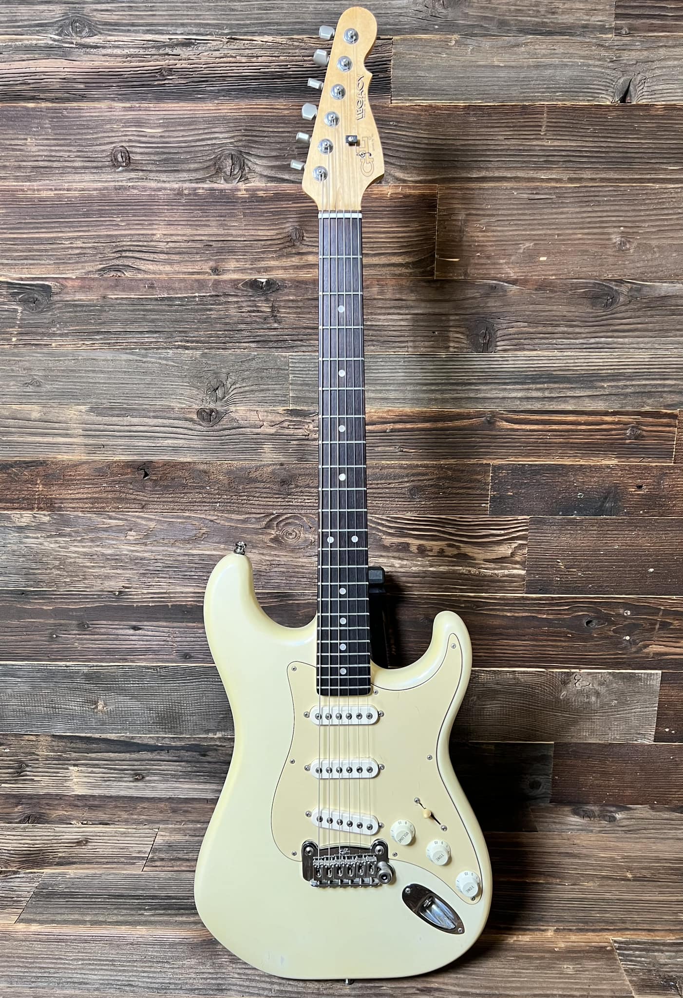Check out this quick demo of our G&L tribute Legacy Stratocaster