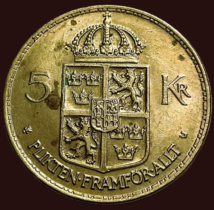 The 1874 Sweden 5 Öre coin is a charming representation of