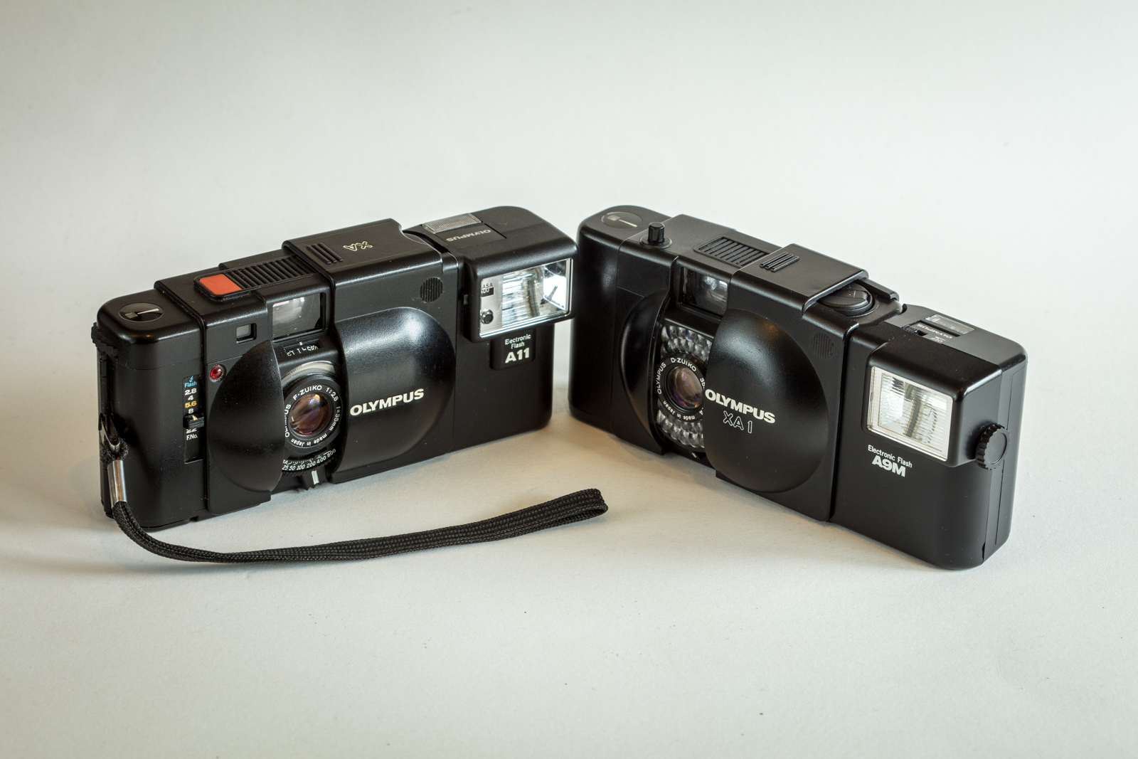 Olympus XA1 camera specifications and manual