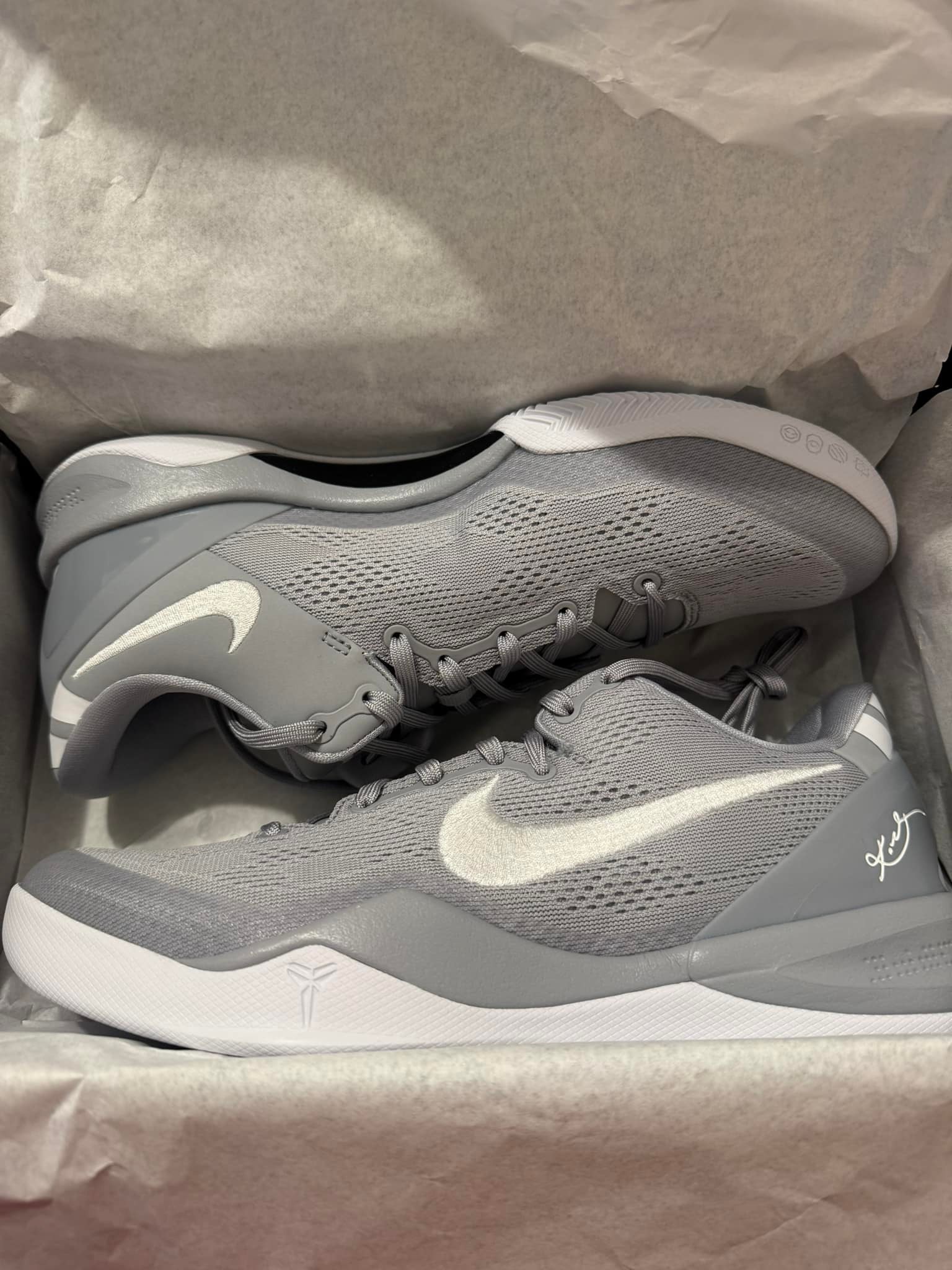 目的】出售【商品】 NIKE KOBE VIII PROTRO 【尺寸】US8.5 / 26.5cm 