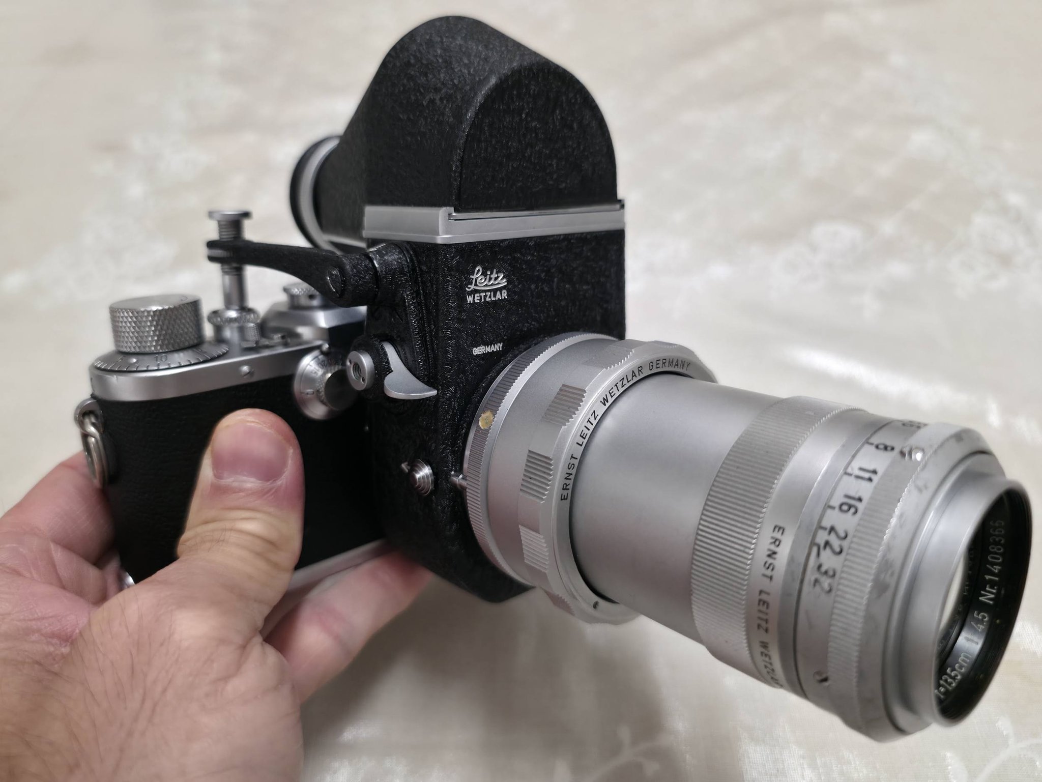 Upgrading Leica IIIC with Hektor 135mm f4.5 lens and Visoflex II