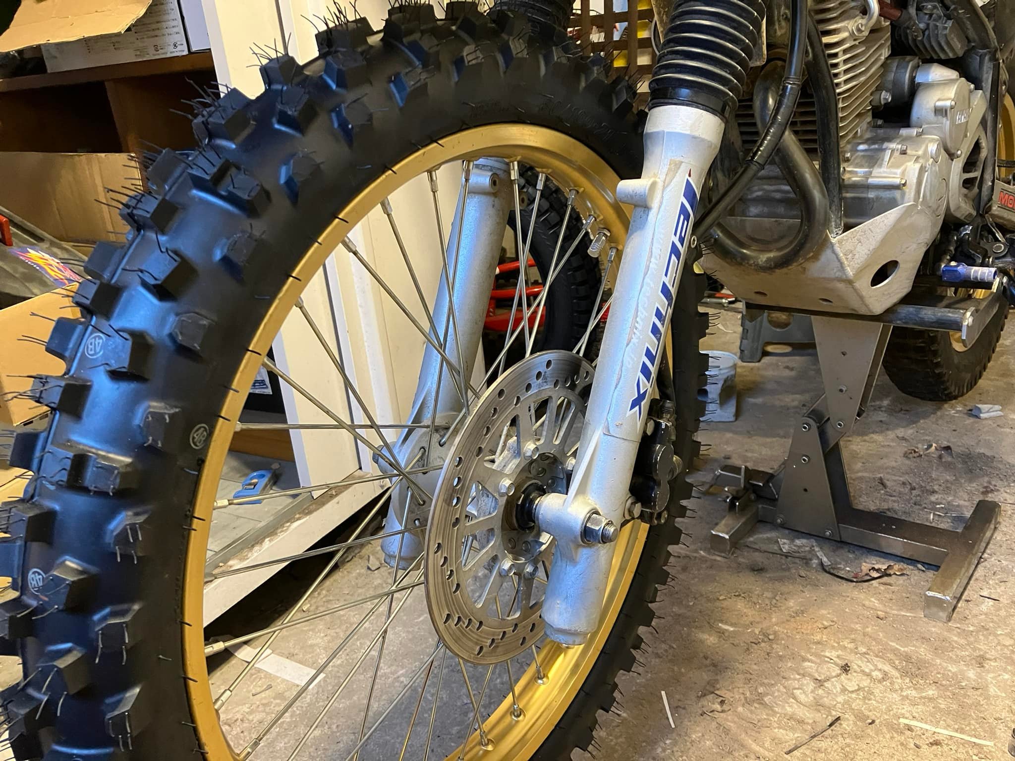 シン・オフロードバイクタイヤあれこれ | Facebook