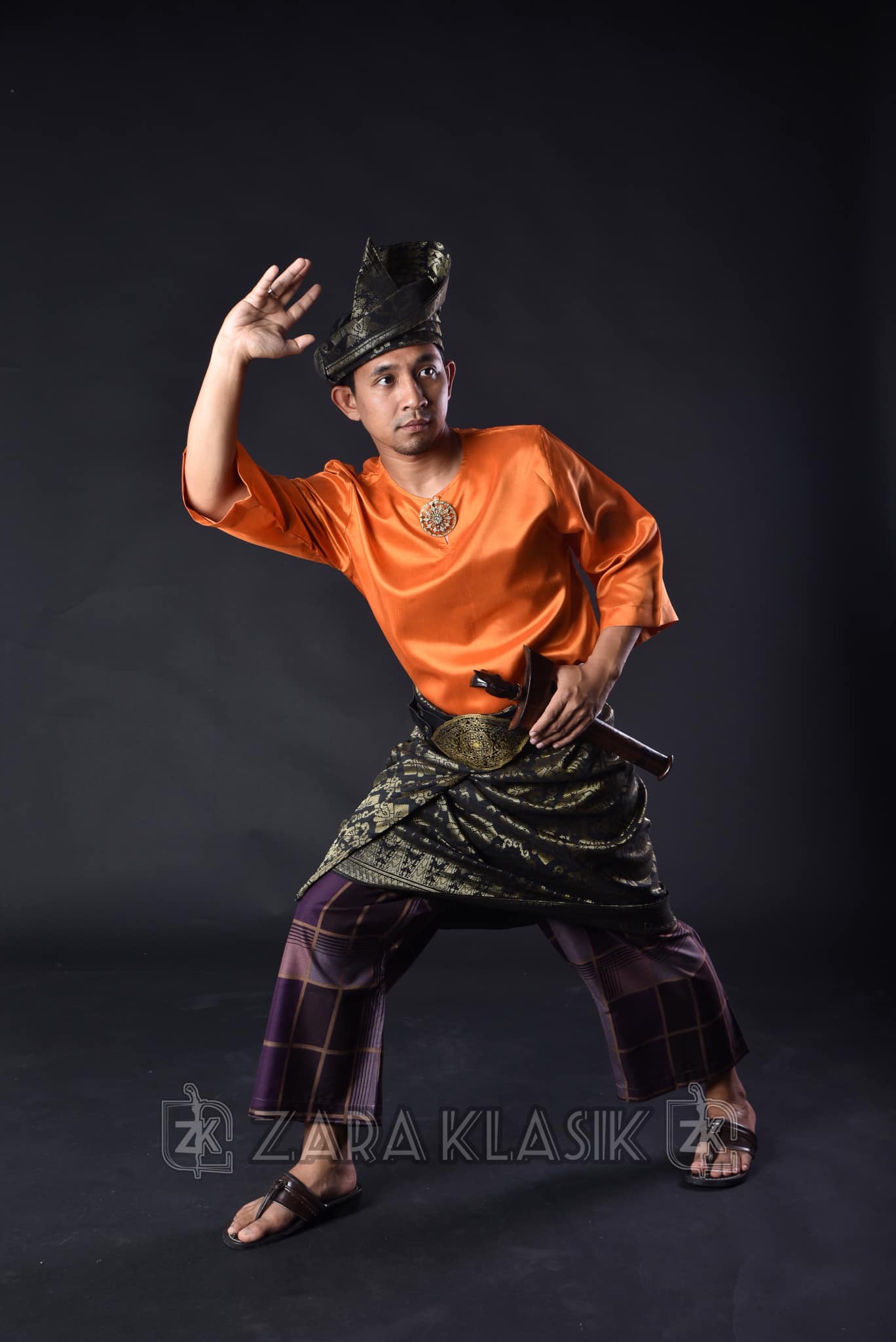 ‼️KOLEKSI RAYA ADUKA‼️ . Tema... - Zara Klasik Busana Melayu