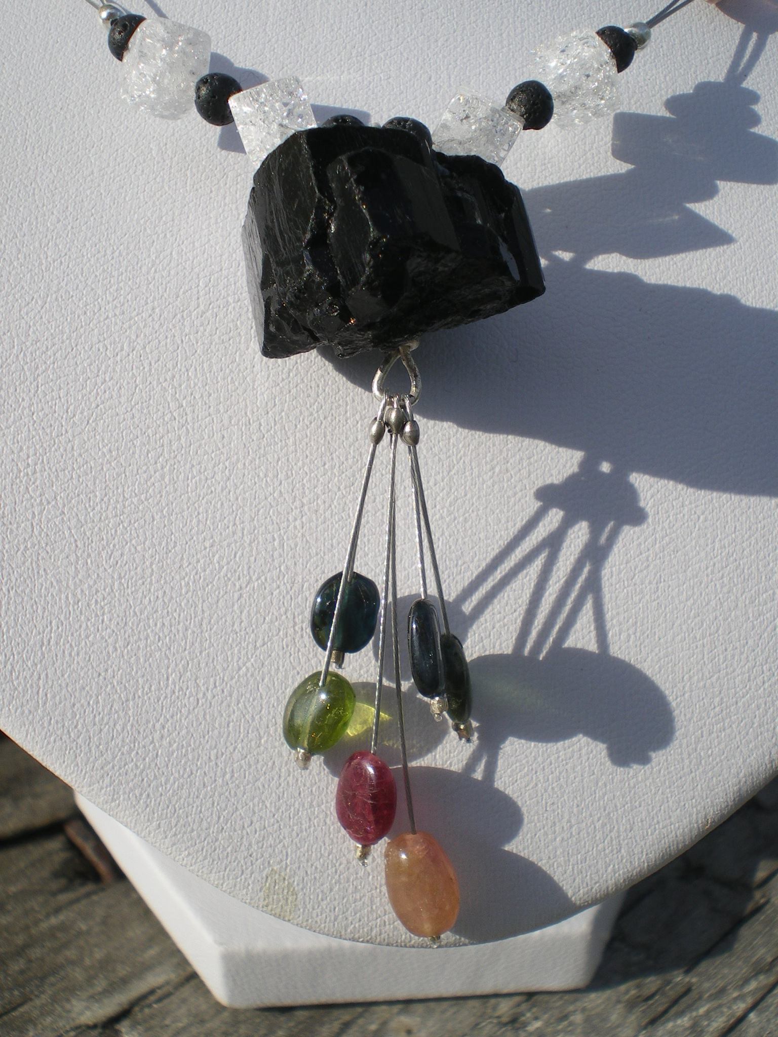 Pendentif En Argent 925 Avec Grenat Et Perle De Nacre Naturelle Brute - Créateur Italie - Occasion Parfaite