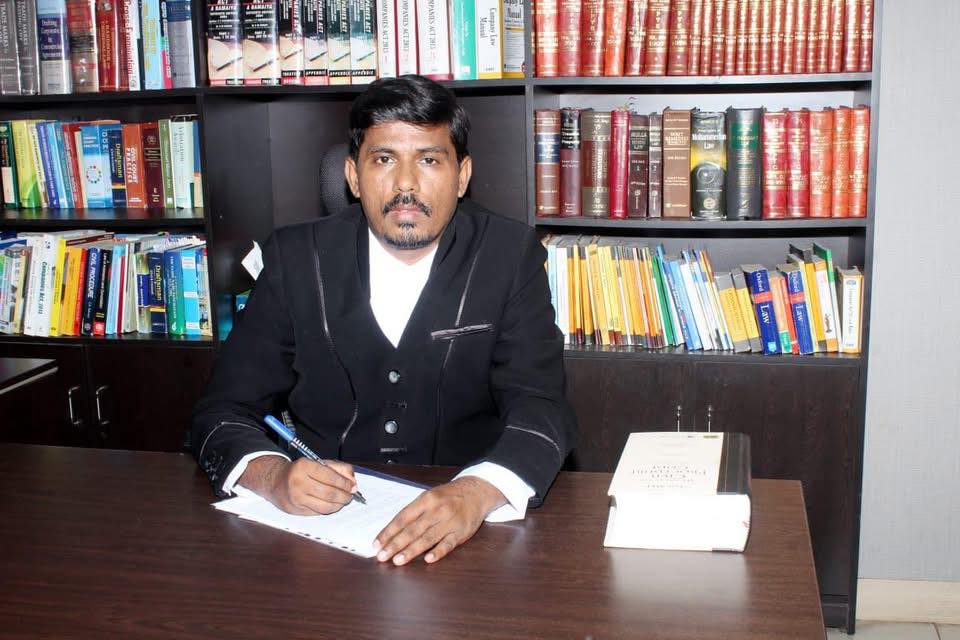 Adv Raja Mohamed