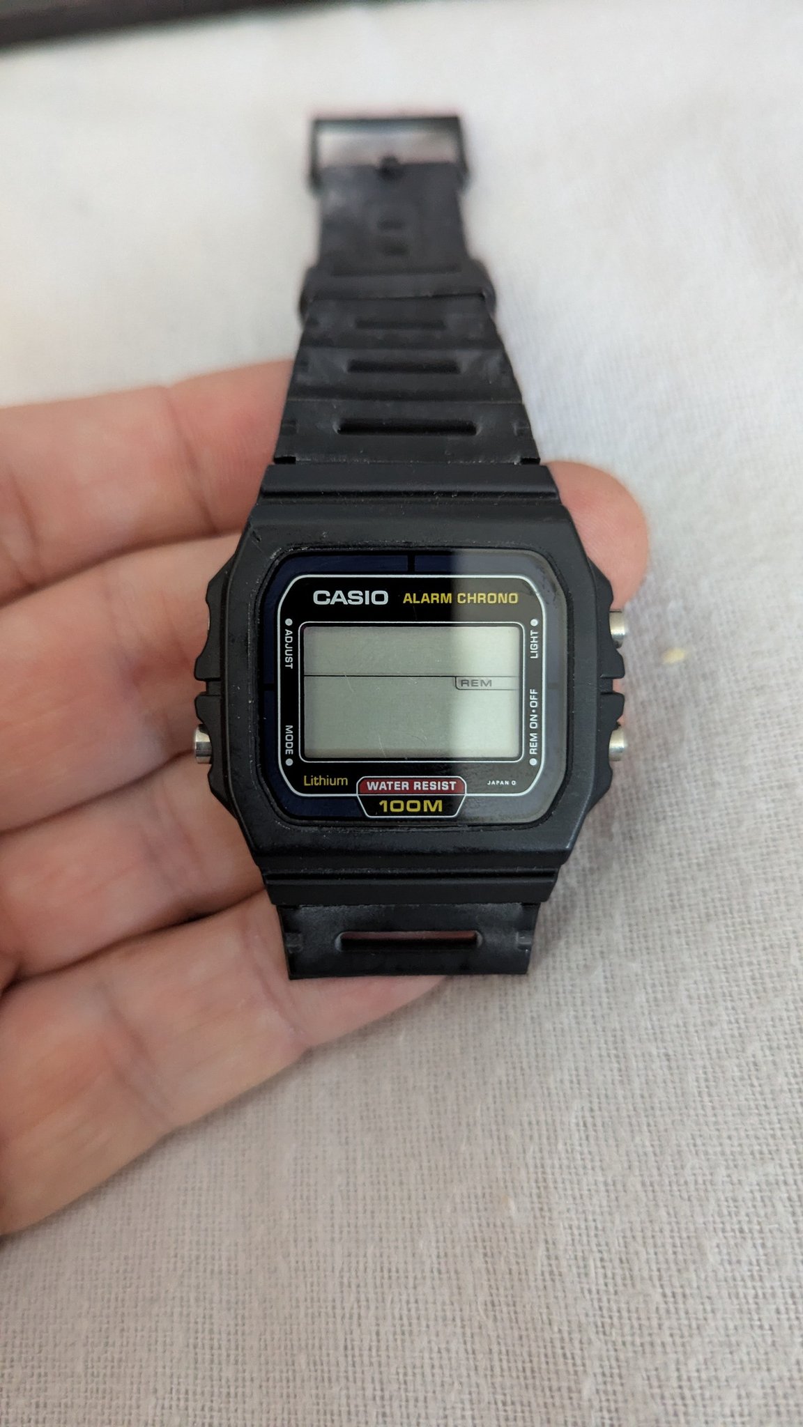 Casio W-720 from 1987, never used. Today i order a Battery and a