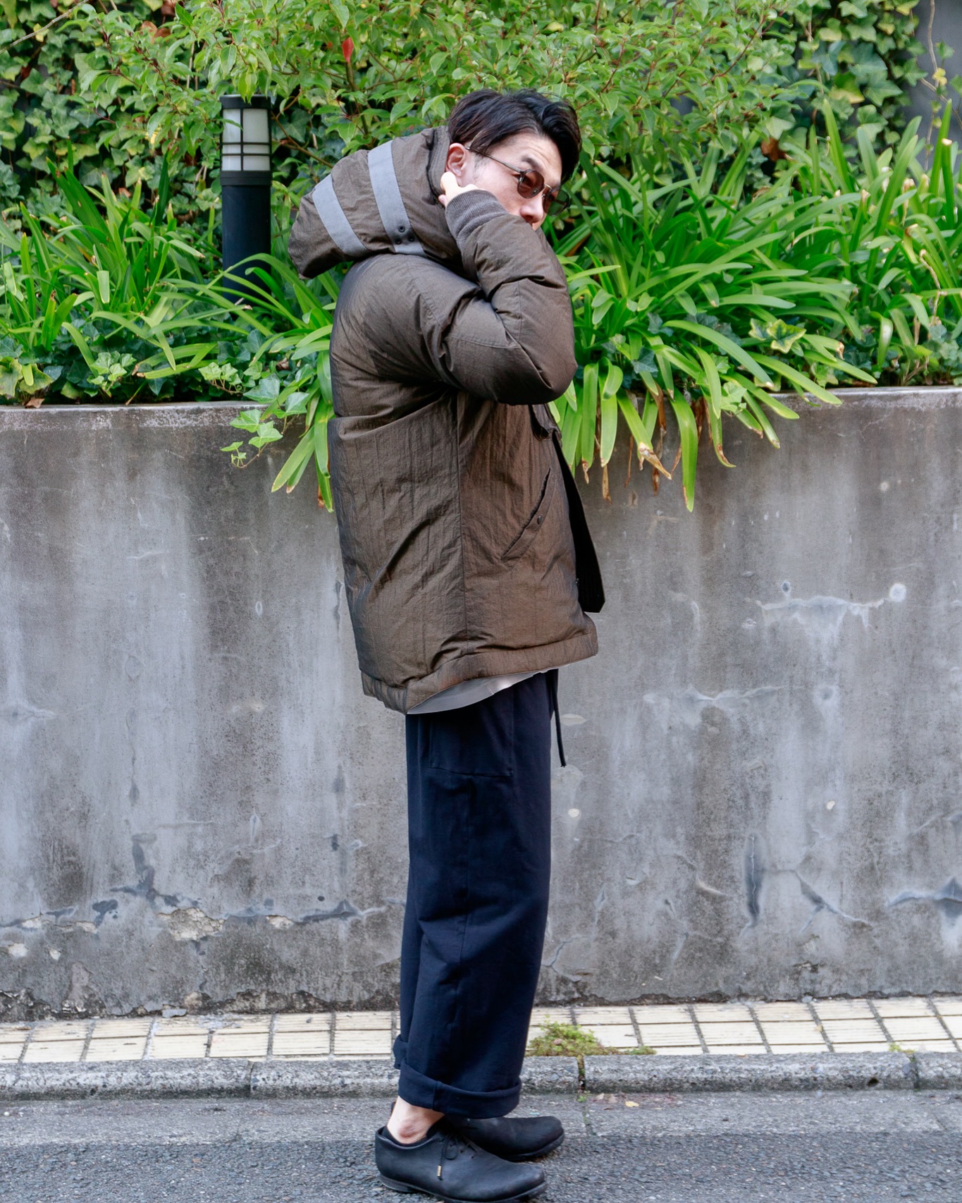 ナイスフード? This down jacket has a nicely designed hood. #DEVOA 