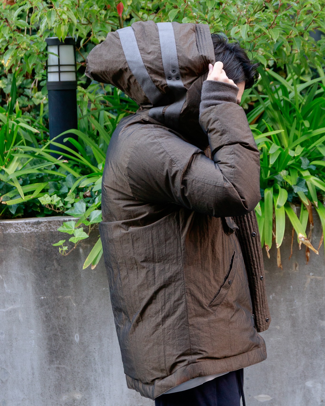 ナイスフード? This down jacket has a nicely designed hood. #DEVOA 