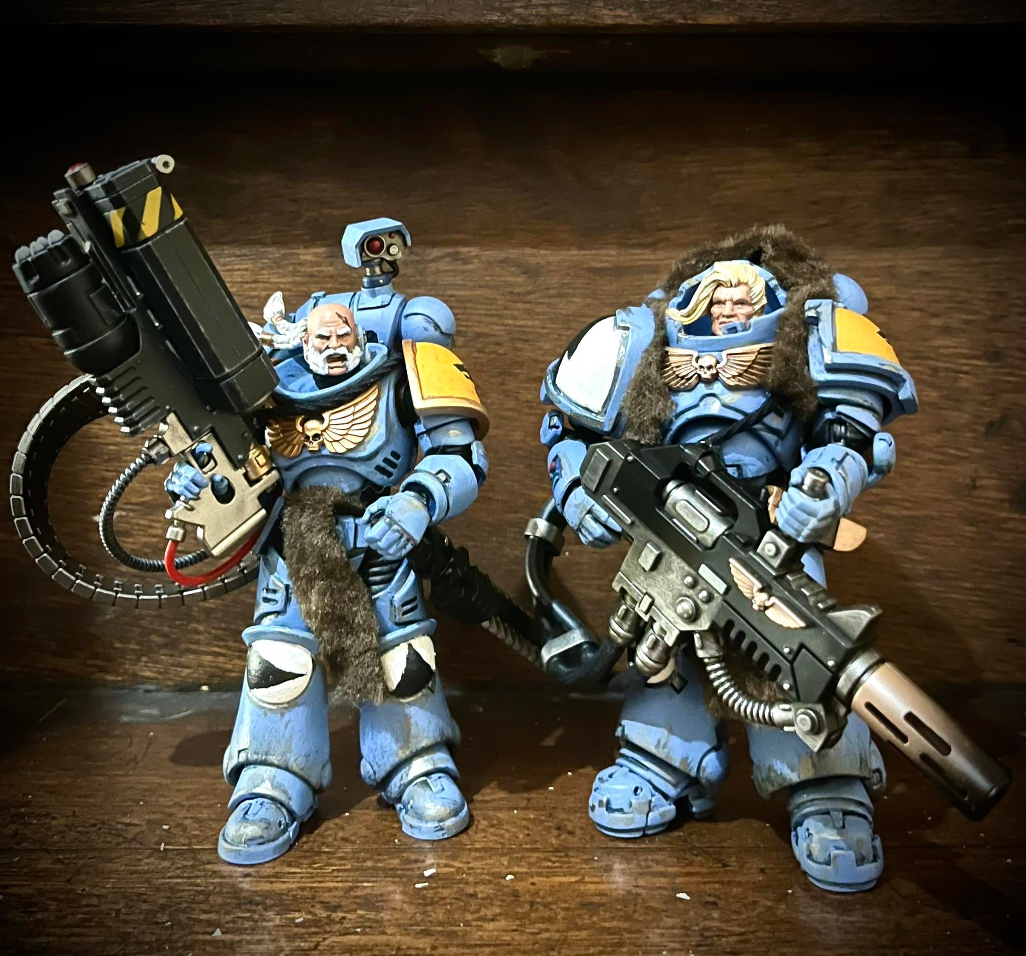 Joytoy Warhammer 40k Space Wolves Deathsworn Pack – Set Di 3 Figure Da Collezione, Nuove