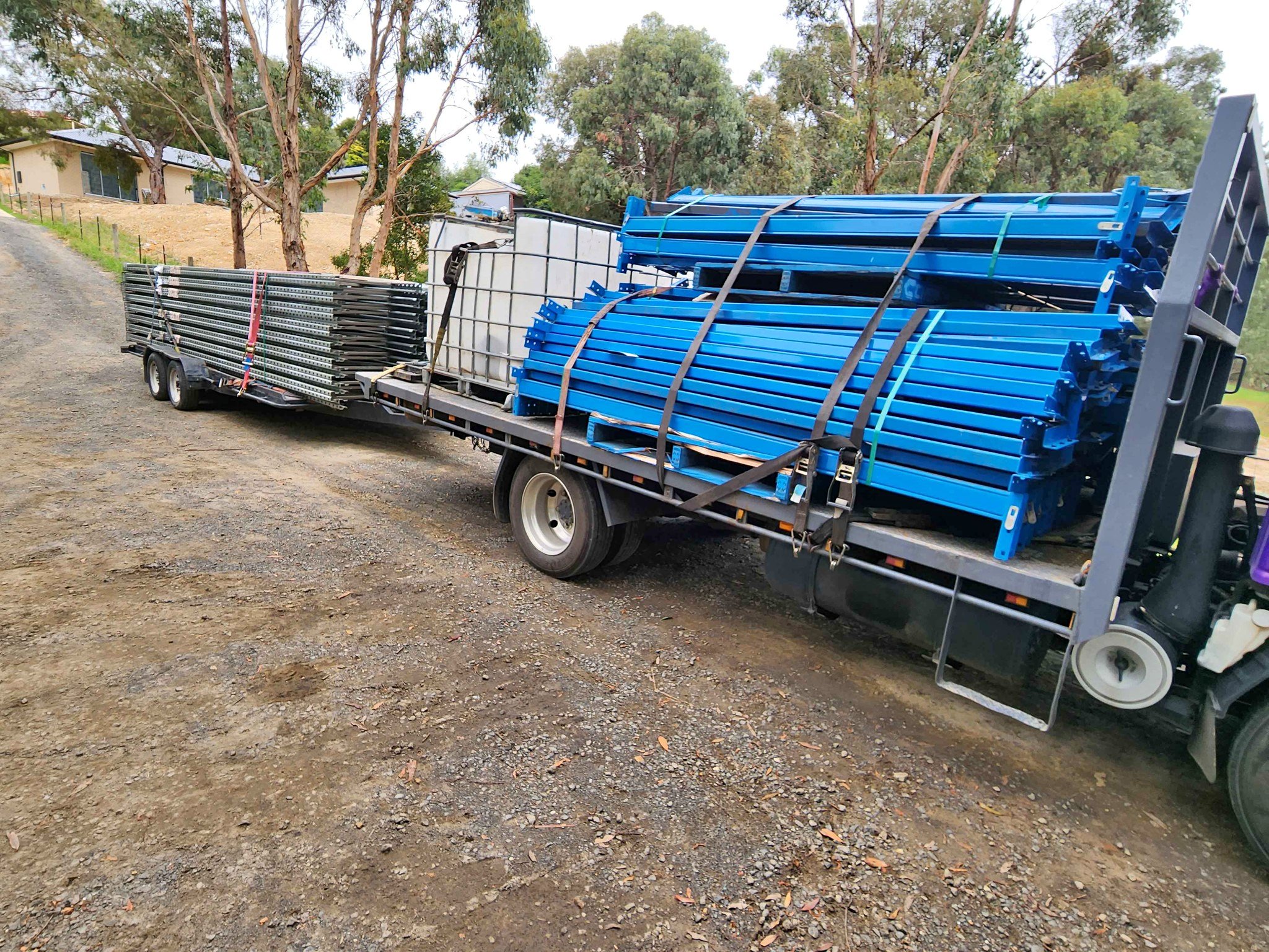 Palet racking x42 ,6mtr uprights x140 ,2600 x beams - Vehicle Trailers ...
