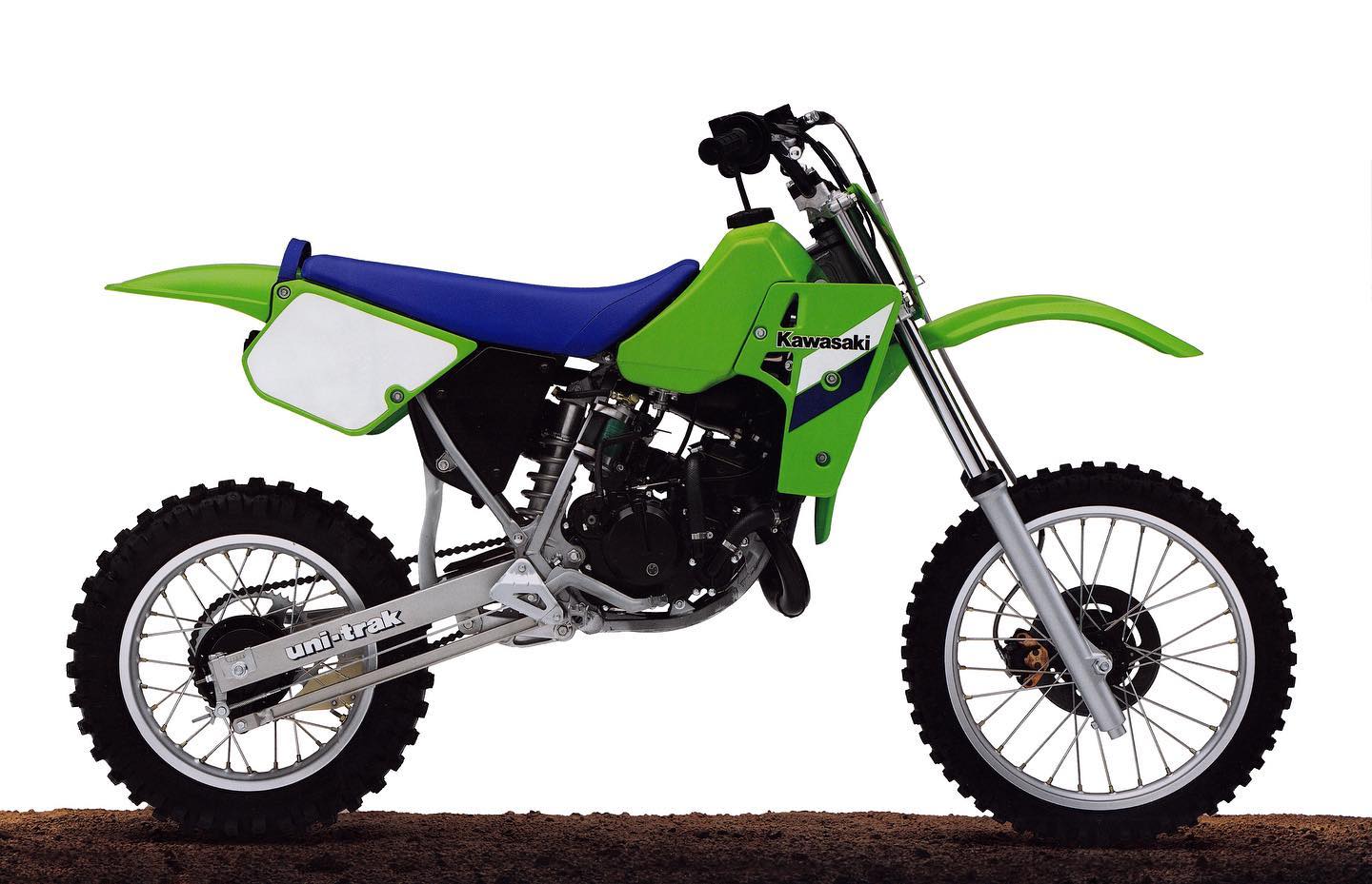 Kx80ccオフロードバイク 緑と青のフレーム Kawasaki's KX80 for 1986. #UniTrak #GreenMeanie #80sMotoRuled