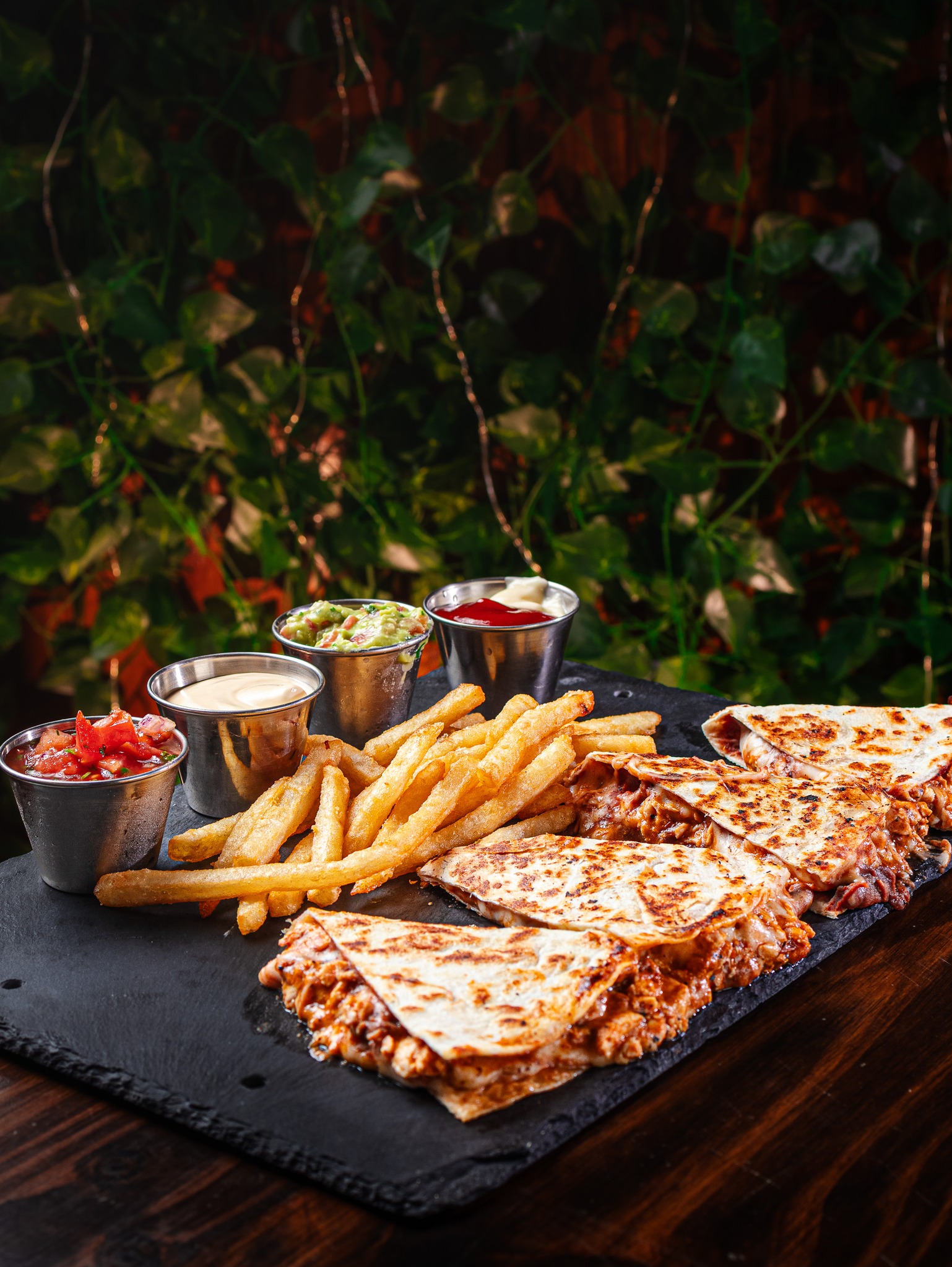 Cheesus - ⭐Estamos abiertos⭐ 🤩Tenemos muchos espacios para comer en el ...