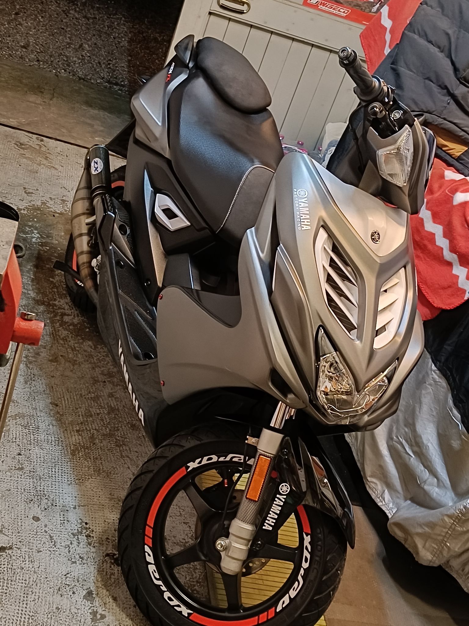 Uma roller weight for Yamaha Aerox