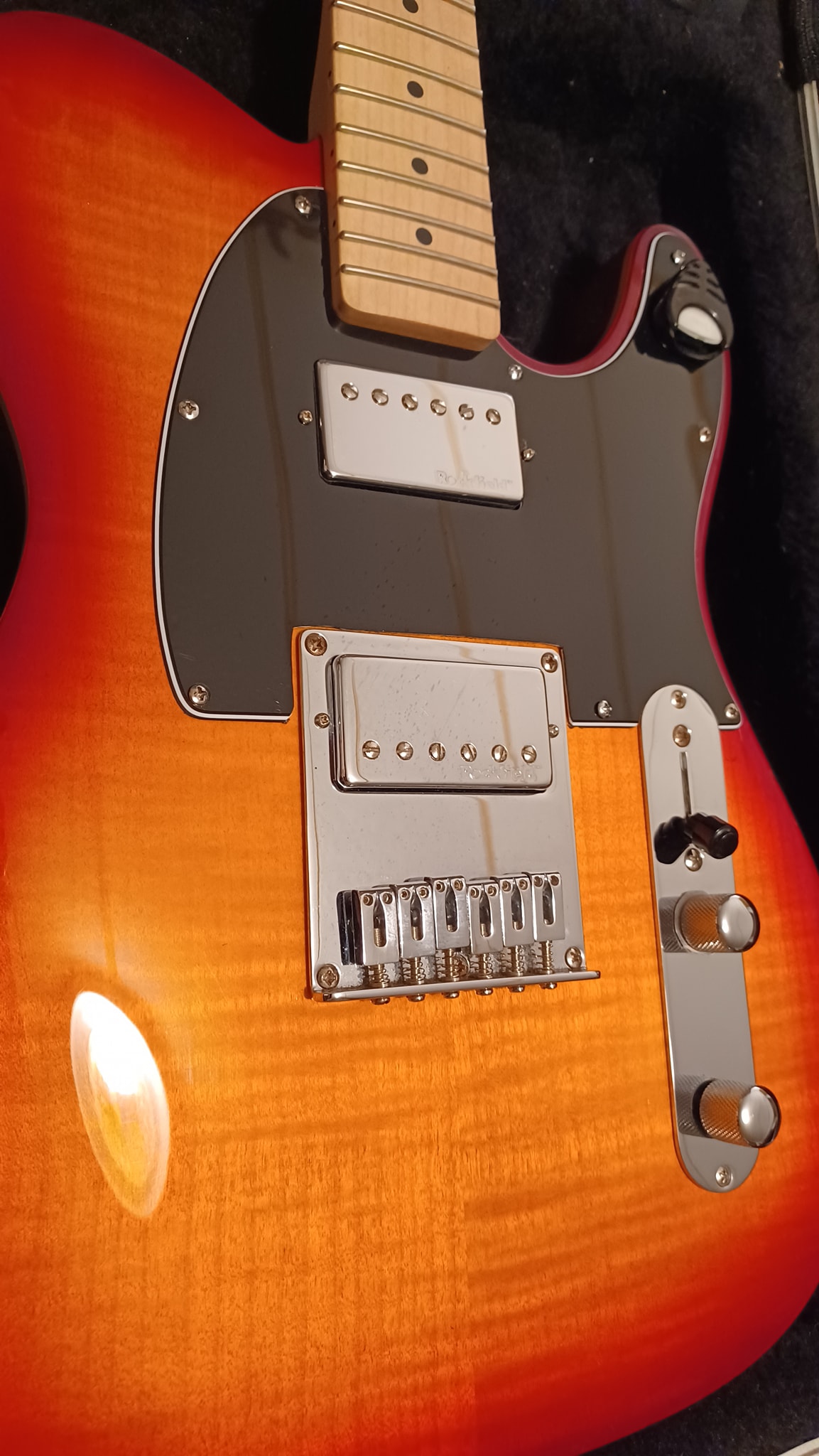 Customizing my rare Michael Kelly CC53 8-string guitar