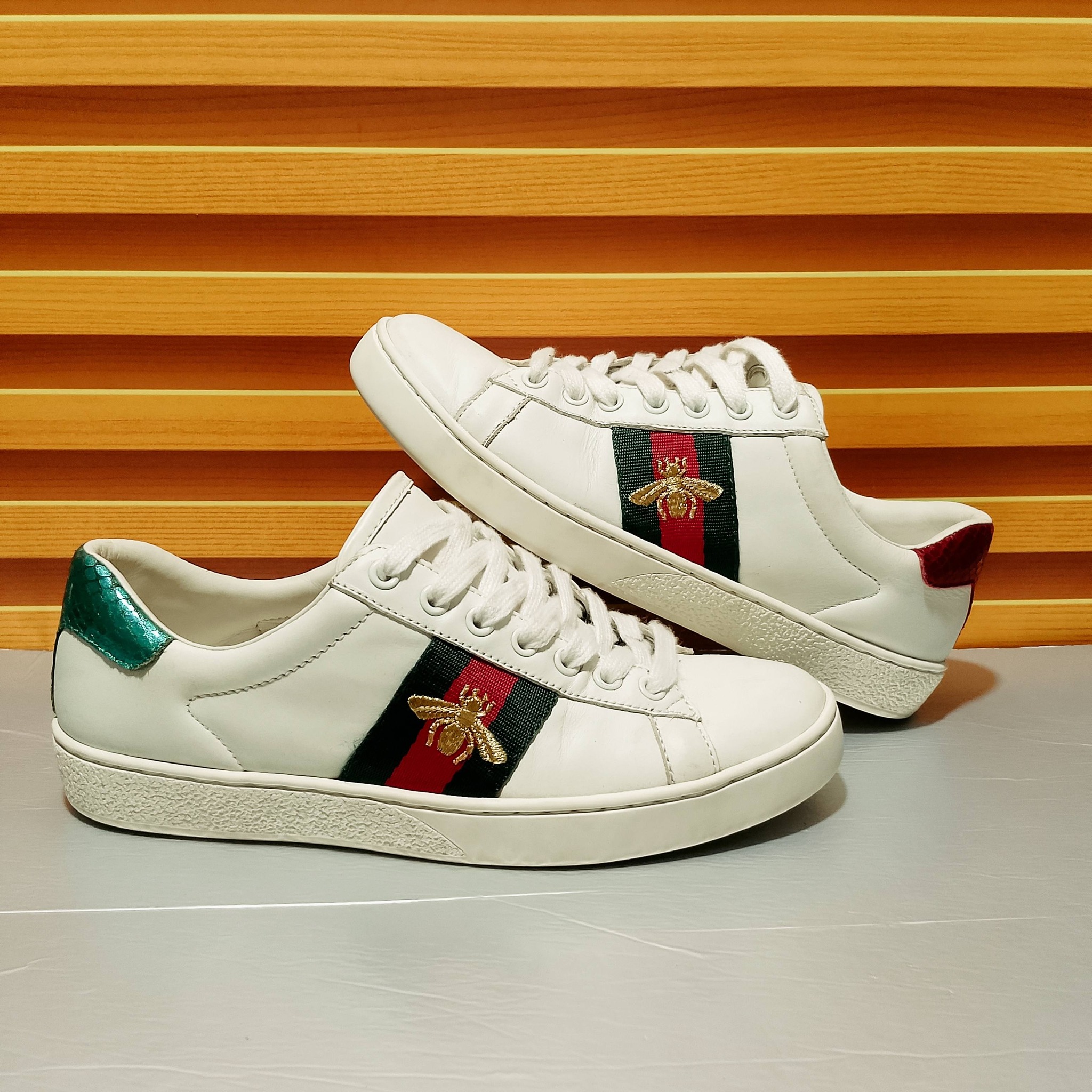 Sold??? Gucci Ace leather sneakers Size 9 excellent condition