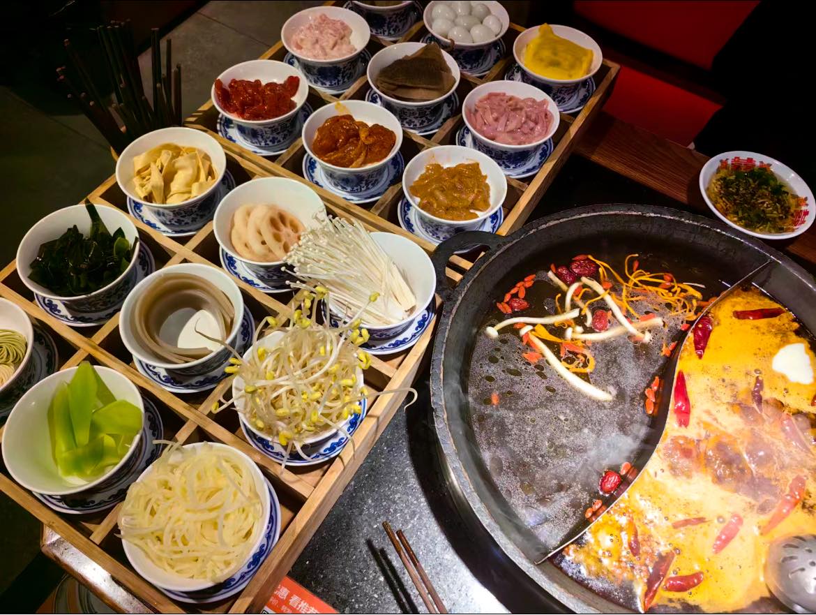 🔥🍲 一碟一味，中式火锅 – Chongqing Hotpot in H-G-12! 🔥🍲 Get