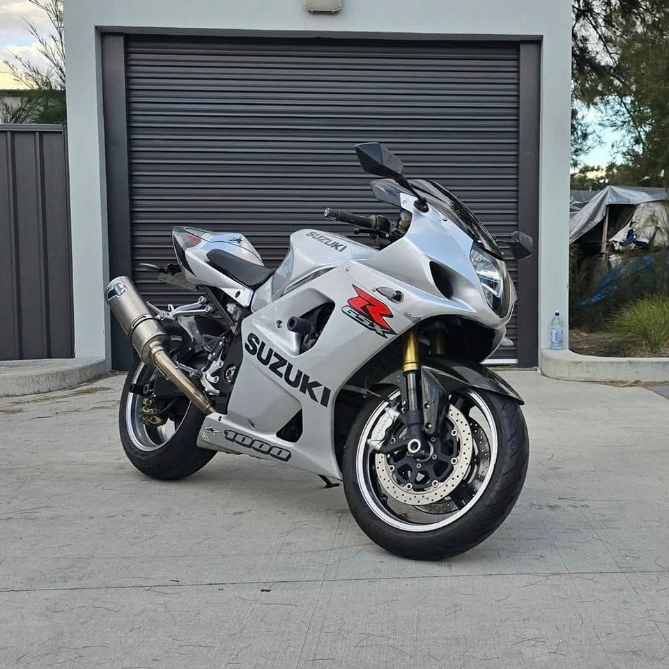 This Throwback Thursday, we look back at the Z1000 🤩 This model