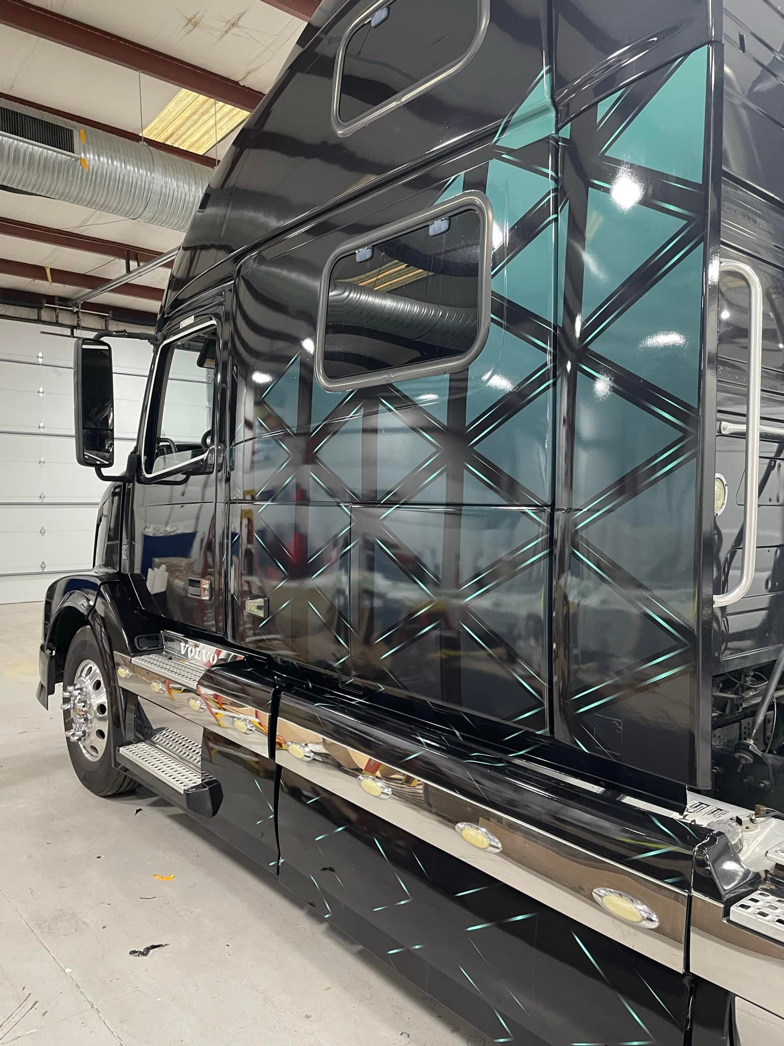 Smooge Racing’s Hauler and tractor... - TriMaxx Graphics LLC