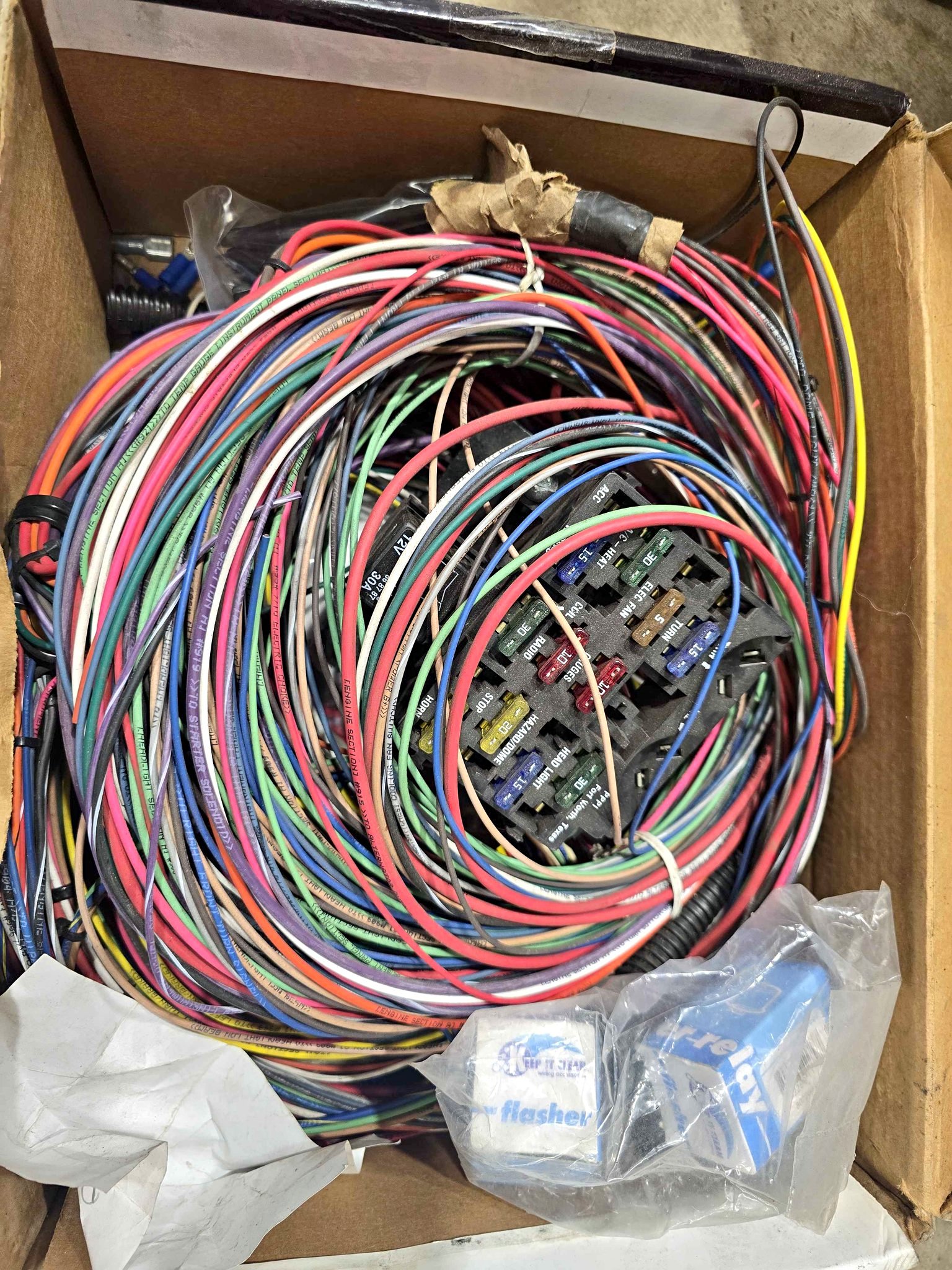 NEW Painless Wiring harness GM - Cables & Adapters - Graham, Washington