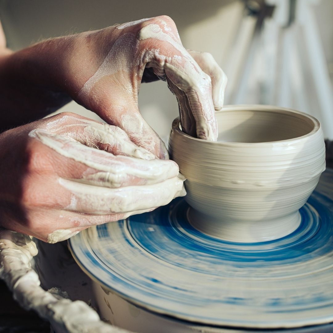 Meet artist Sarah Ritchie, whose ceramic sculptures are an ode to her ...