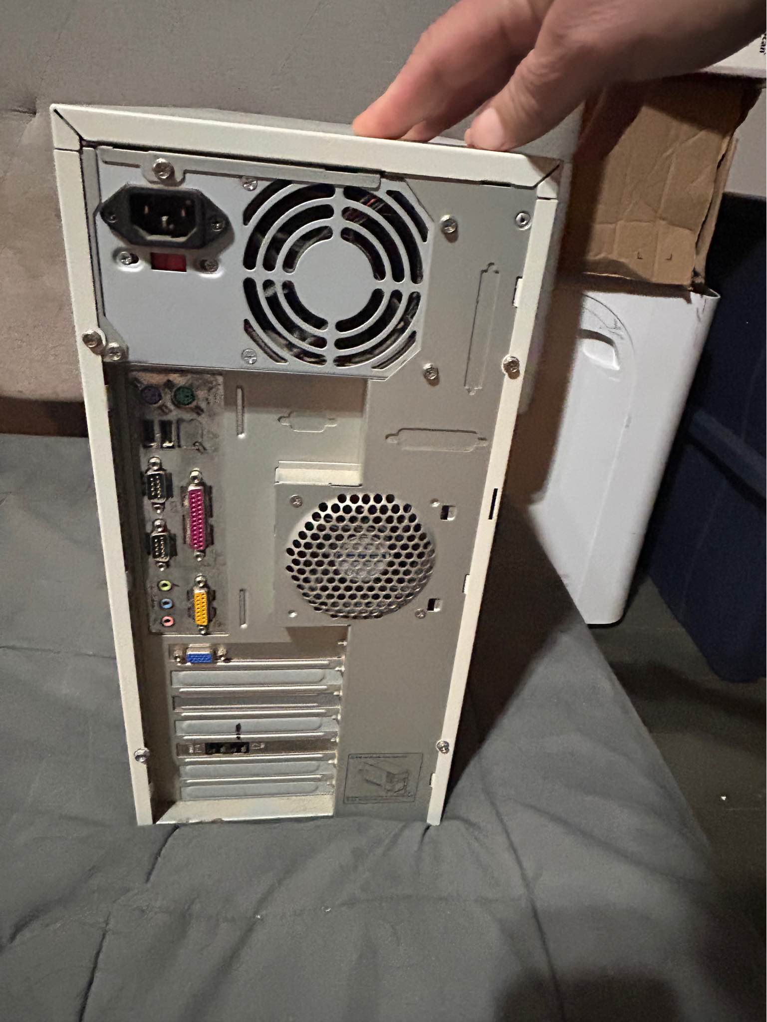 Title: Vintage 2000s AMD Duron Tower - Windows XP Retro PC - Works ...