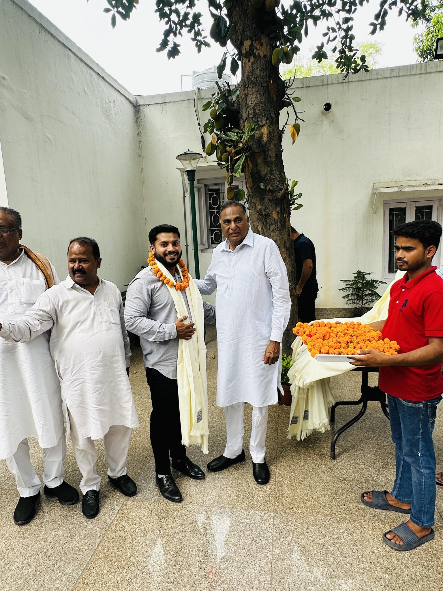 Dr-Chander Prakash Yadav