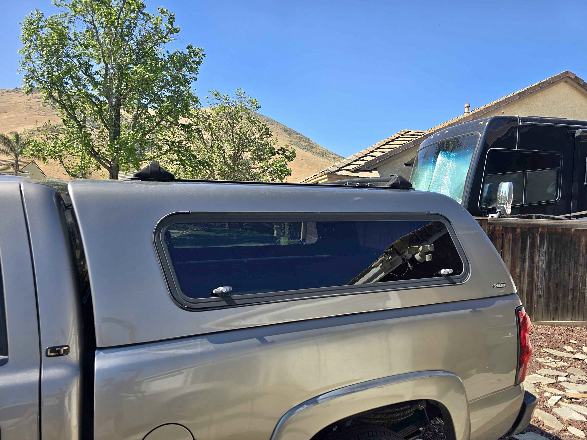 Snug top camper shell. - Campers - Riverside, California | Facebook ...