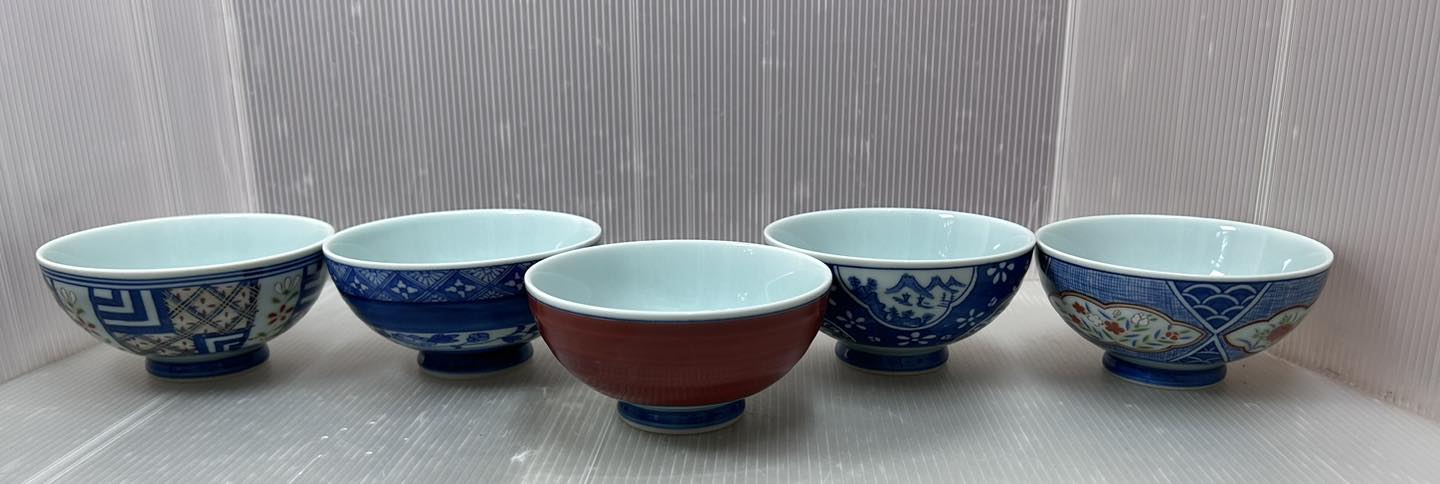 Sold 有田烧 5款式 中钵 瓷器 手绘 全新/木盒装 尺寸：直径11.4cm x 高 