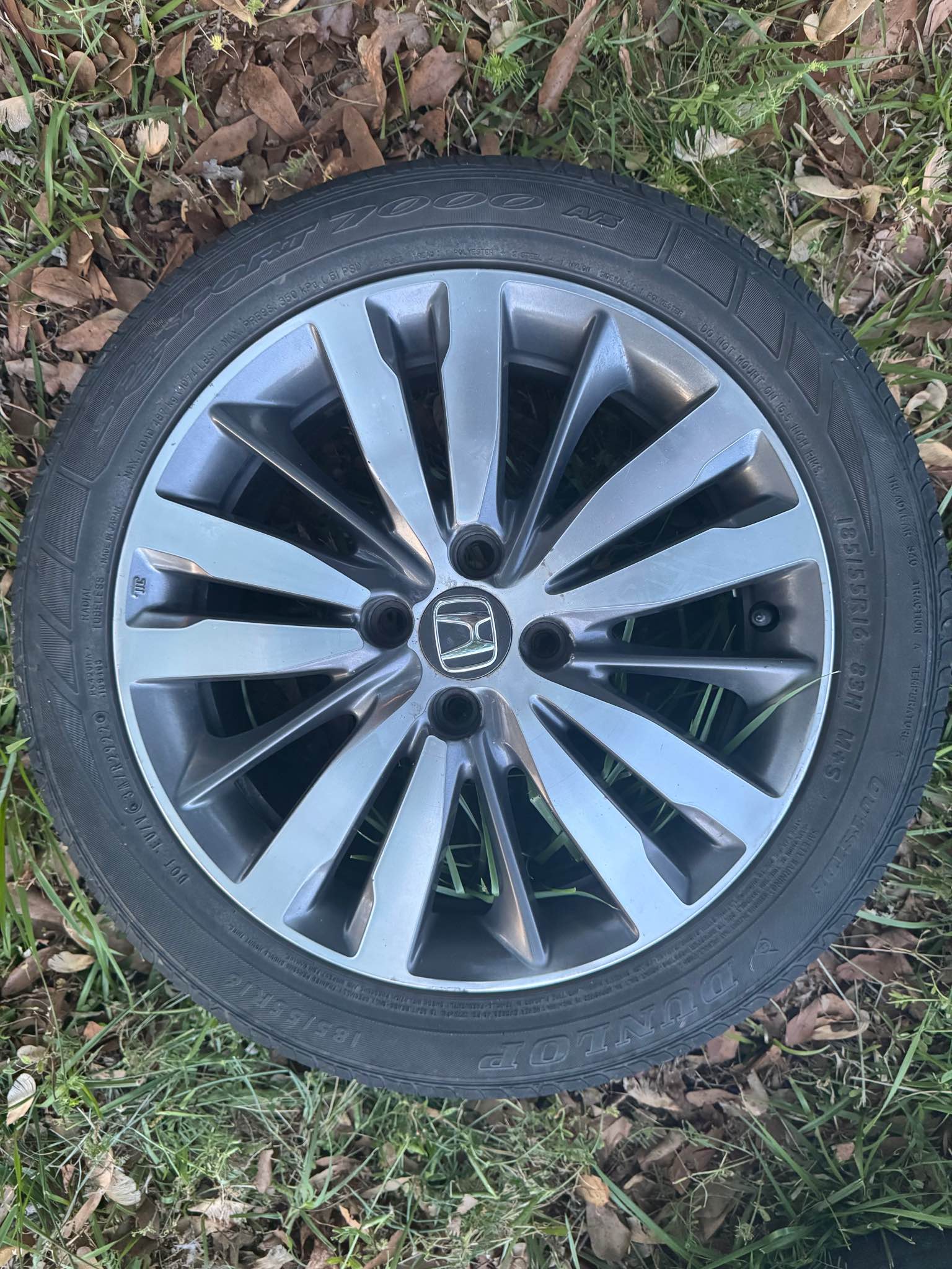 2015 Honda Fit EX wheels - Car Wheels, Tires & Parts - Iva, South ...