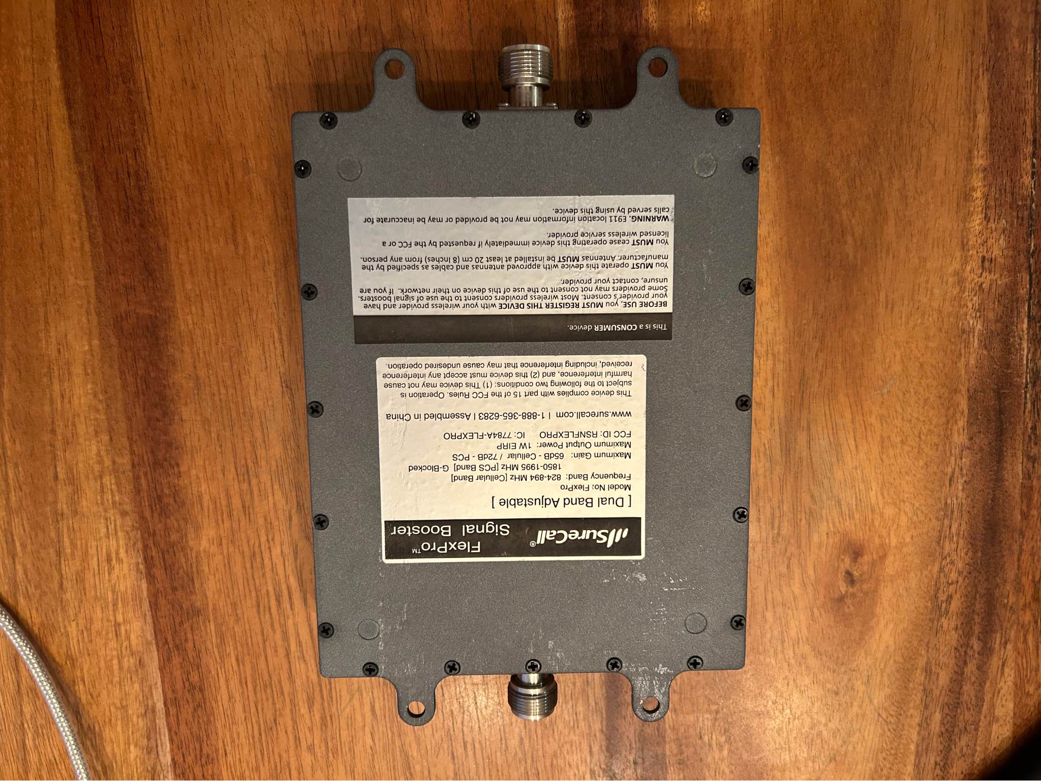 Amplificateur de signal cellulaire SureCall - Cables & Adapters - Sept ...