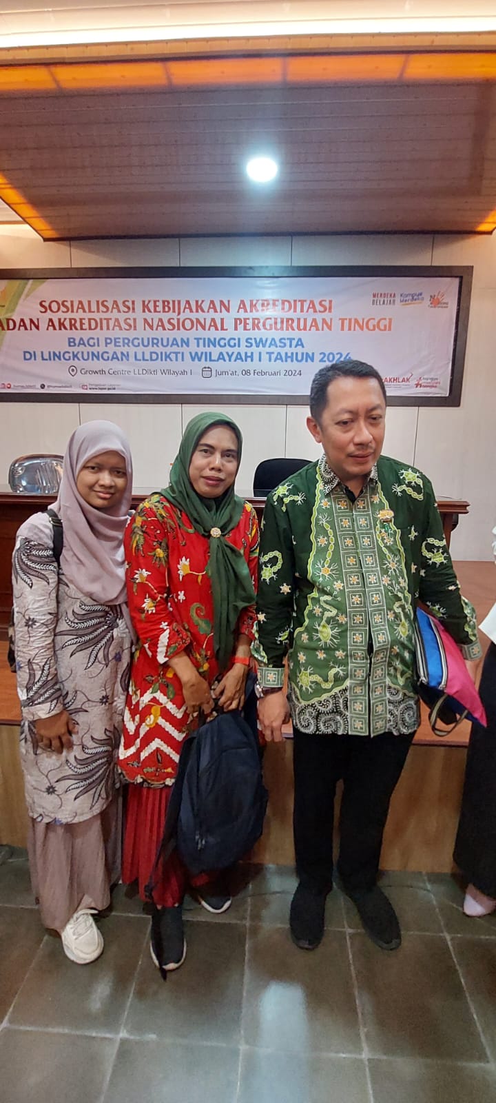STMIK - Kegiatan Sosialisasi Kebijakan Akreditasi PS dan PT sesuai ...