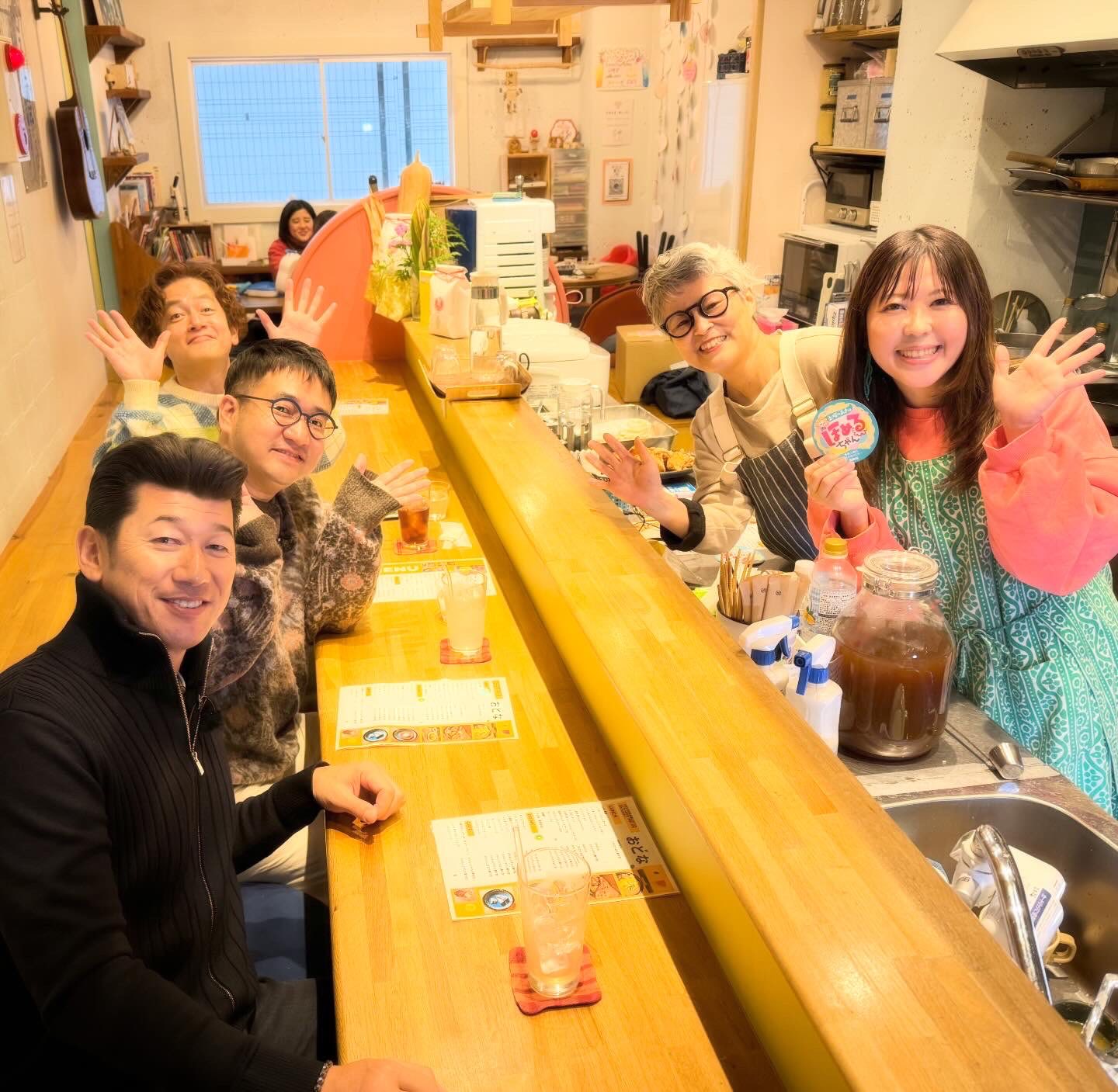 こんばんは? しぃです。 先日、土曜の朝に放送中の